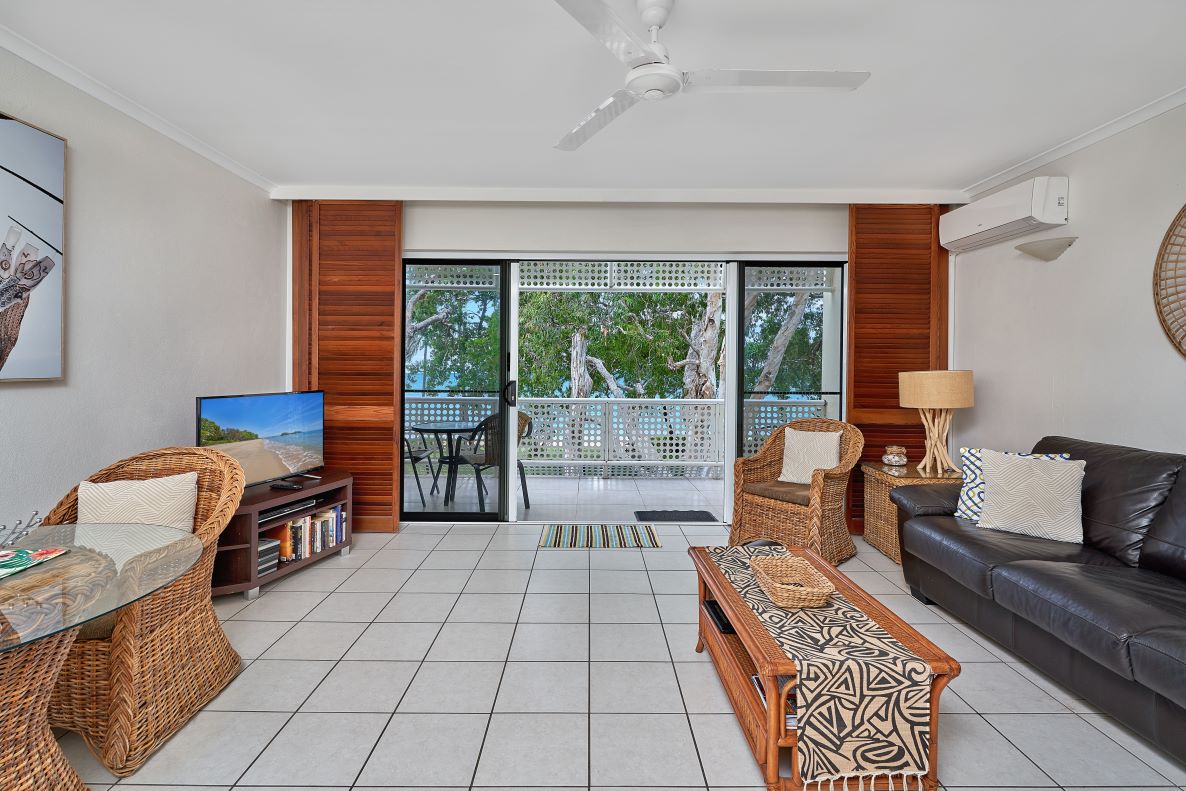 Balcony on the Beach 1 Bedroom