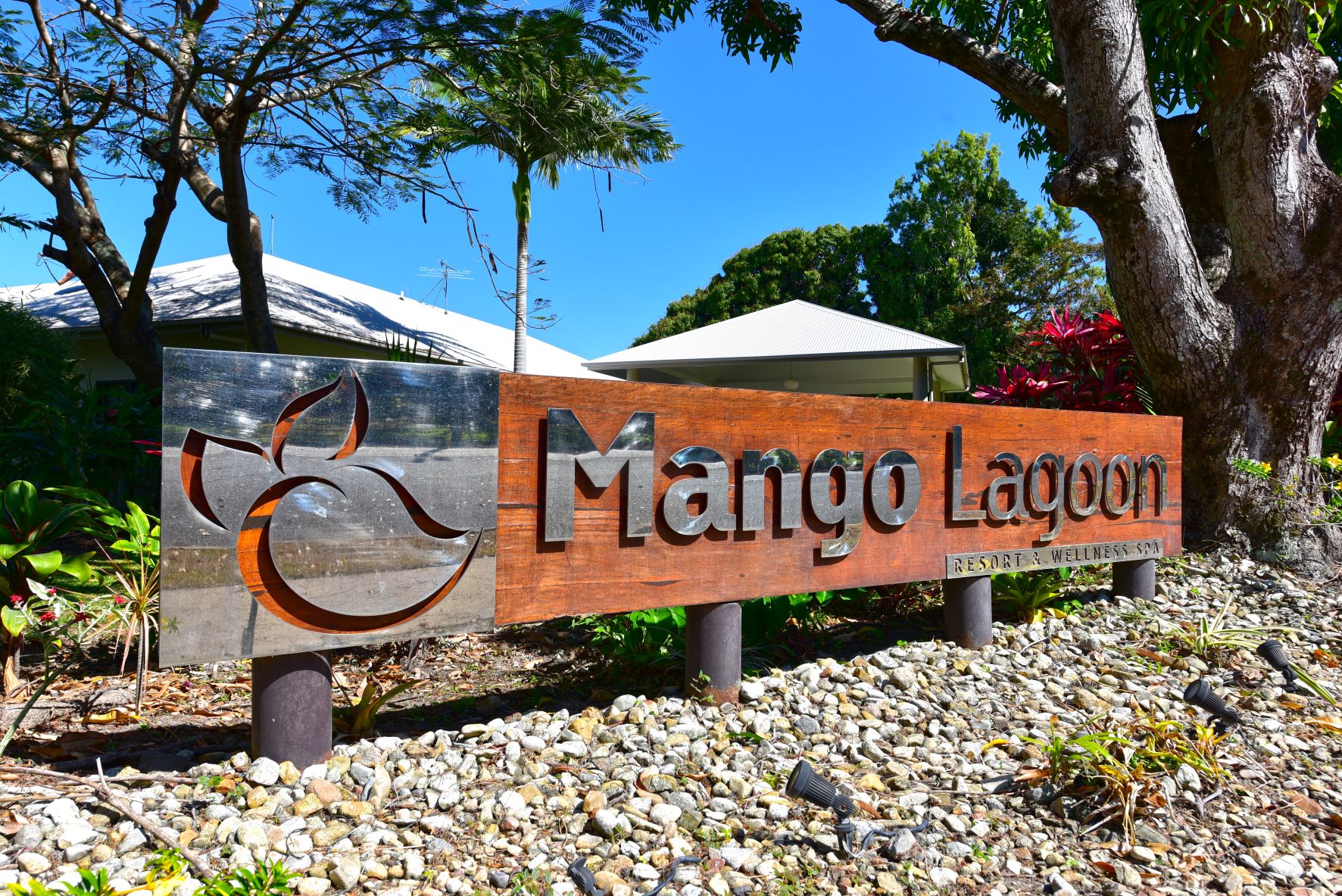 Mango Resort 1 Bedroom with Direct Pool Access 26A