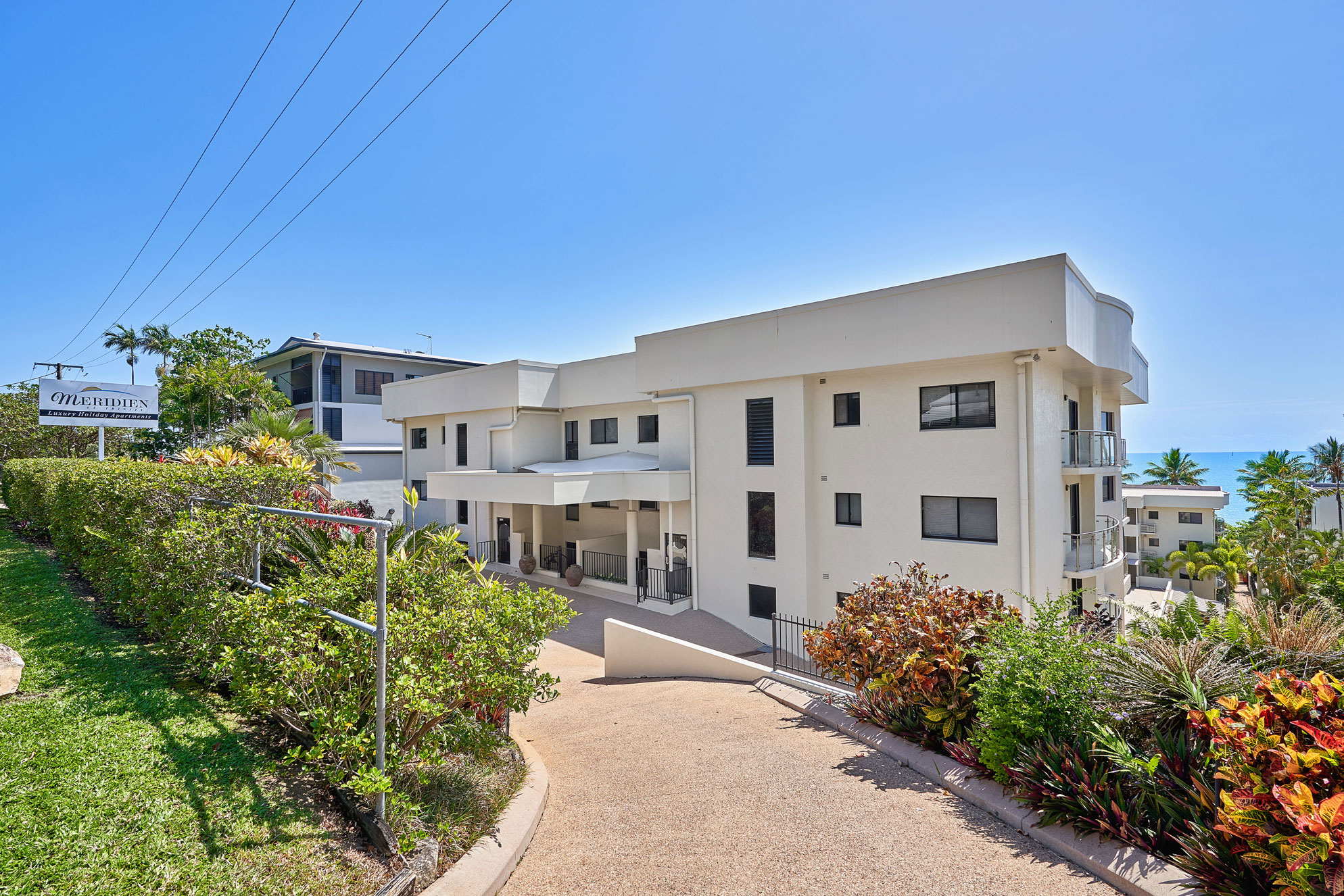 Meridien 3 Bedroom Beachfront Apartment 5 Trinity Beach