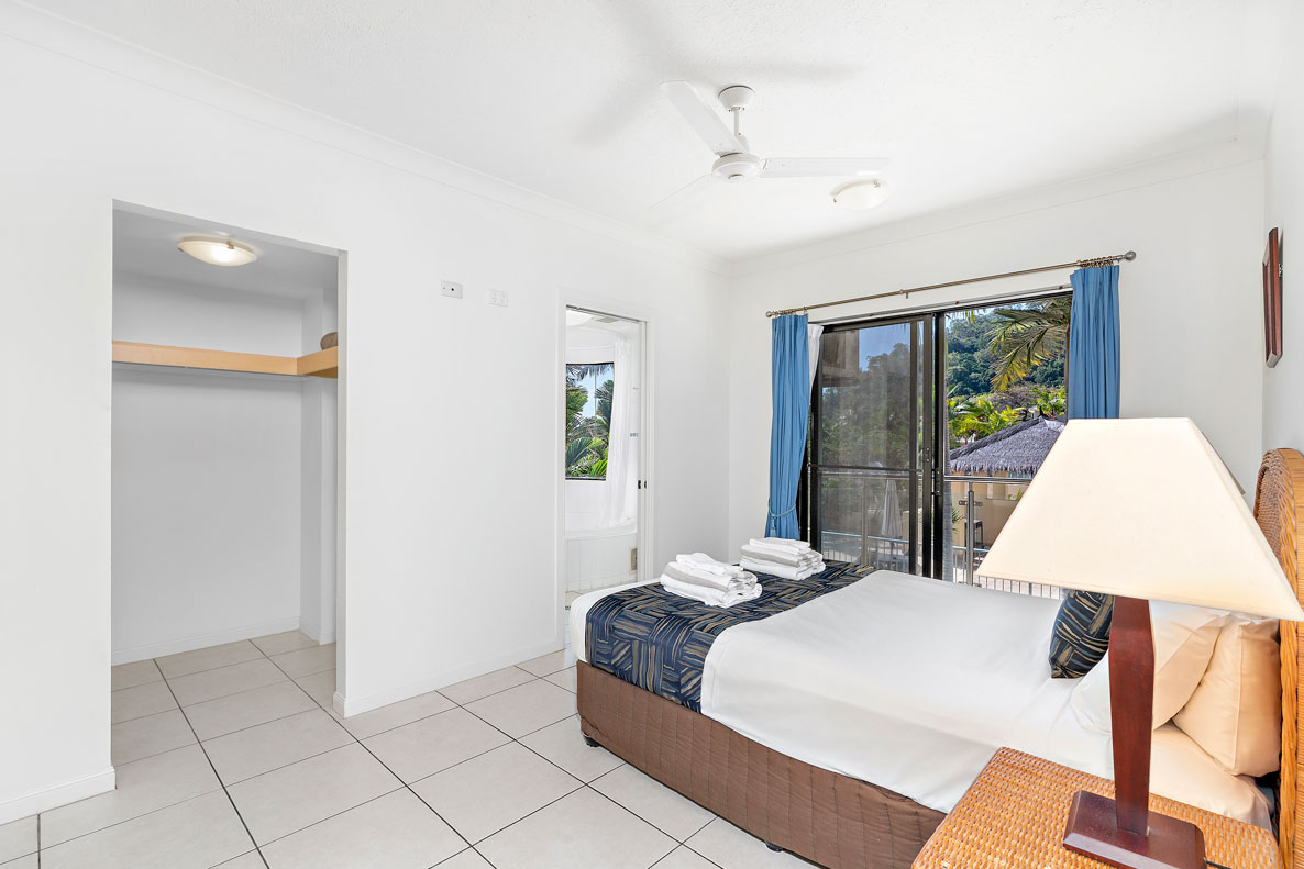 Meridien 3 Bedroom Beachfront Apartment 5 Trinity Beach