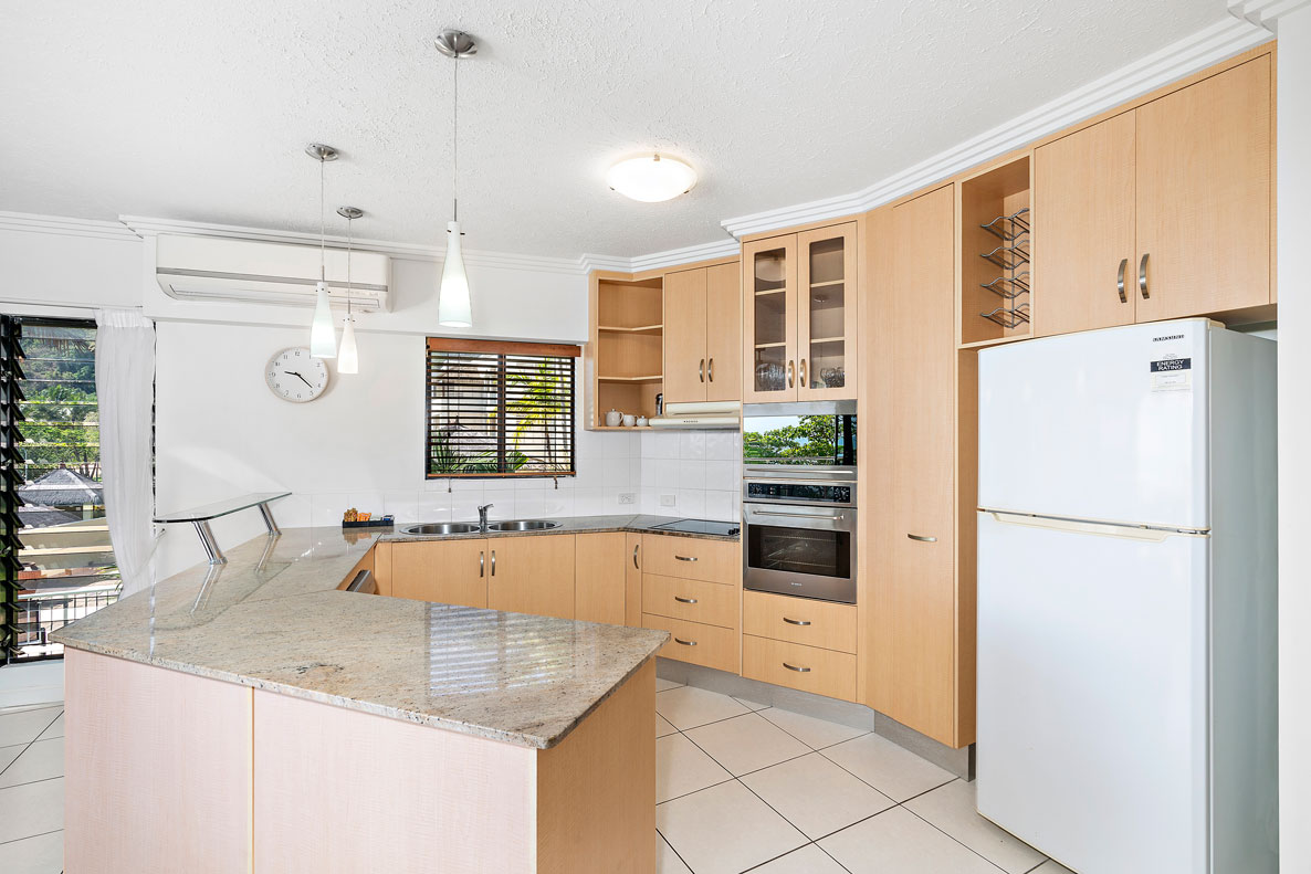 Meridien 3 Bedroom Beachfront Apartment 5 Trinity Beach