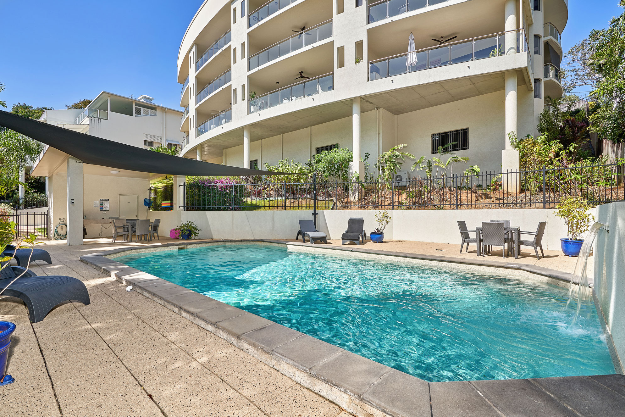 Meridien 3 Bedroom Beachfront Ground Floor Apartment 1 Trinity Beach