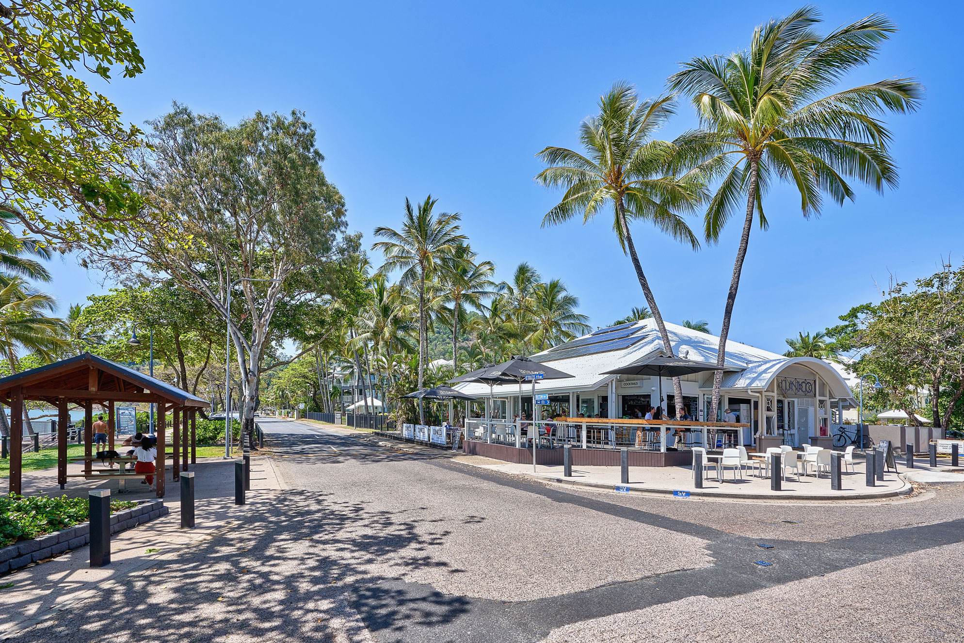 Meridien 3 Bedroom Beachfront Ground Floor Apartment 1 Trinity Beach