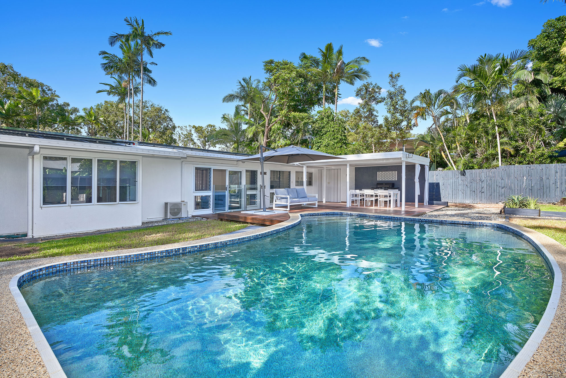 Endeavour Holiday House