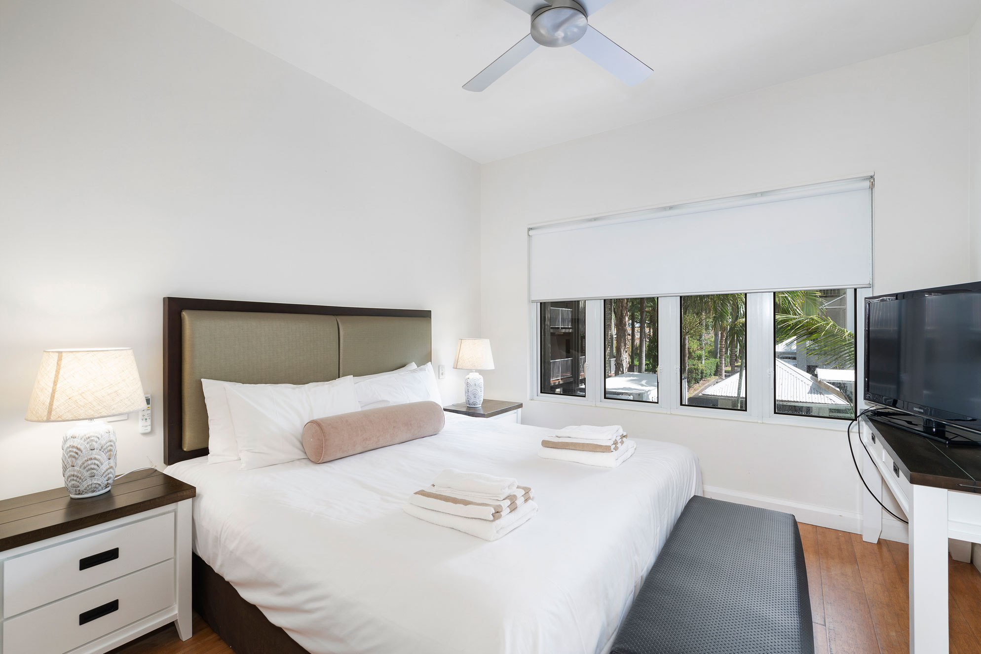 Beach Club Beachfront 3 Bedroom 1423/4