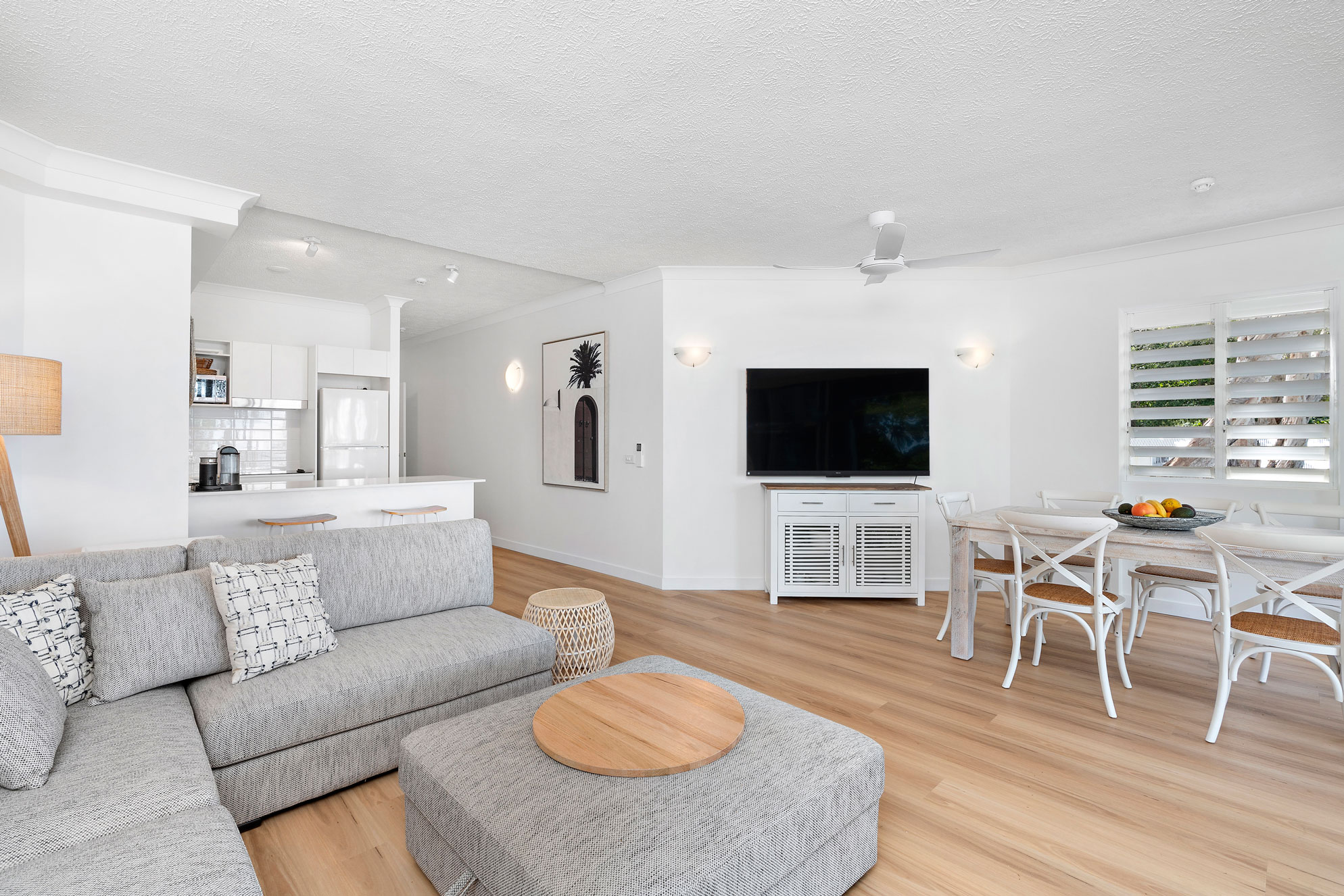 Alassio Absolute Beach Front 1 Bedroom 201/1