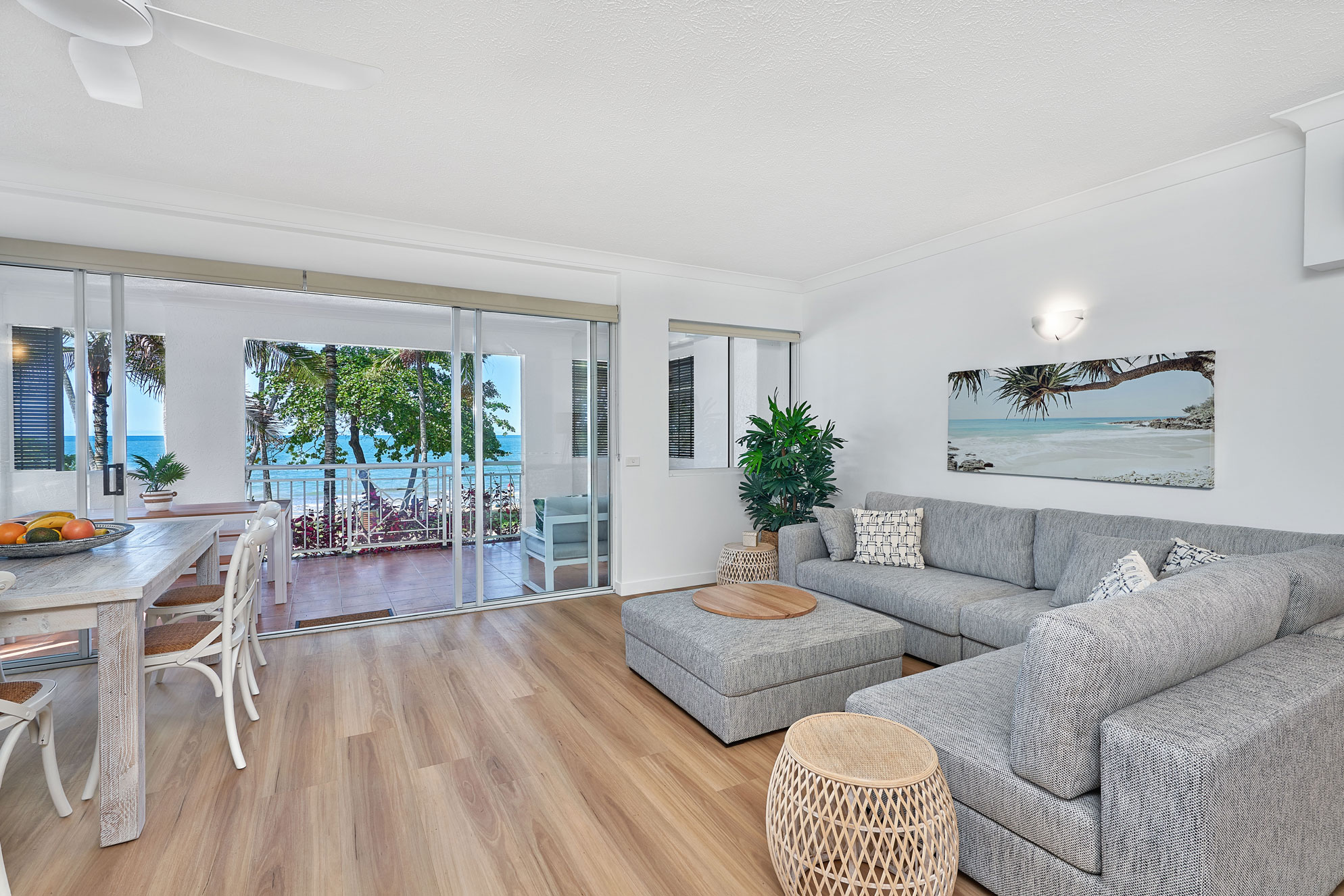 Alassio Absolute Beach Front 2 Bedroom 201