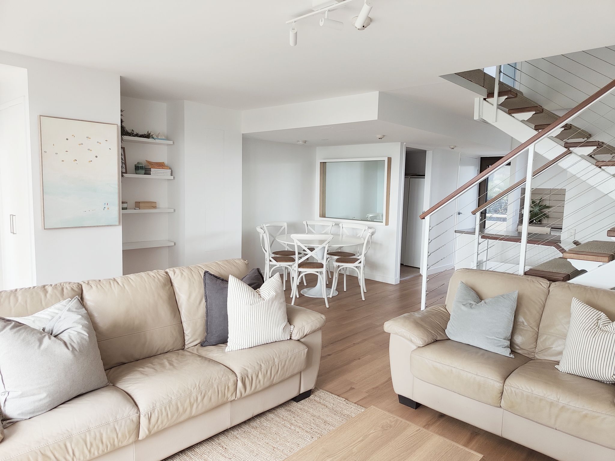 	 Town House 07- Ground level 2 Bedroom 2 Story Townhouse Superior