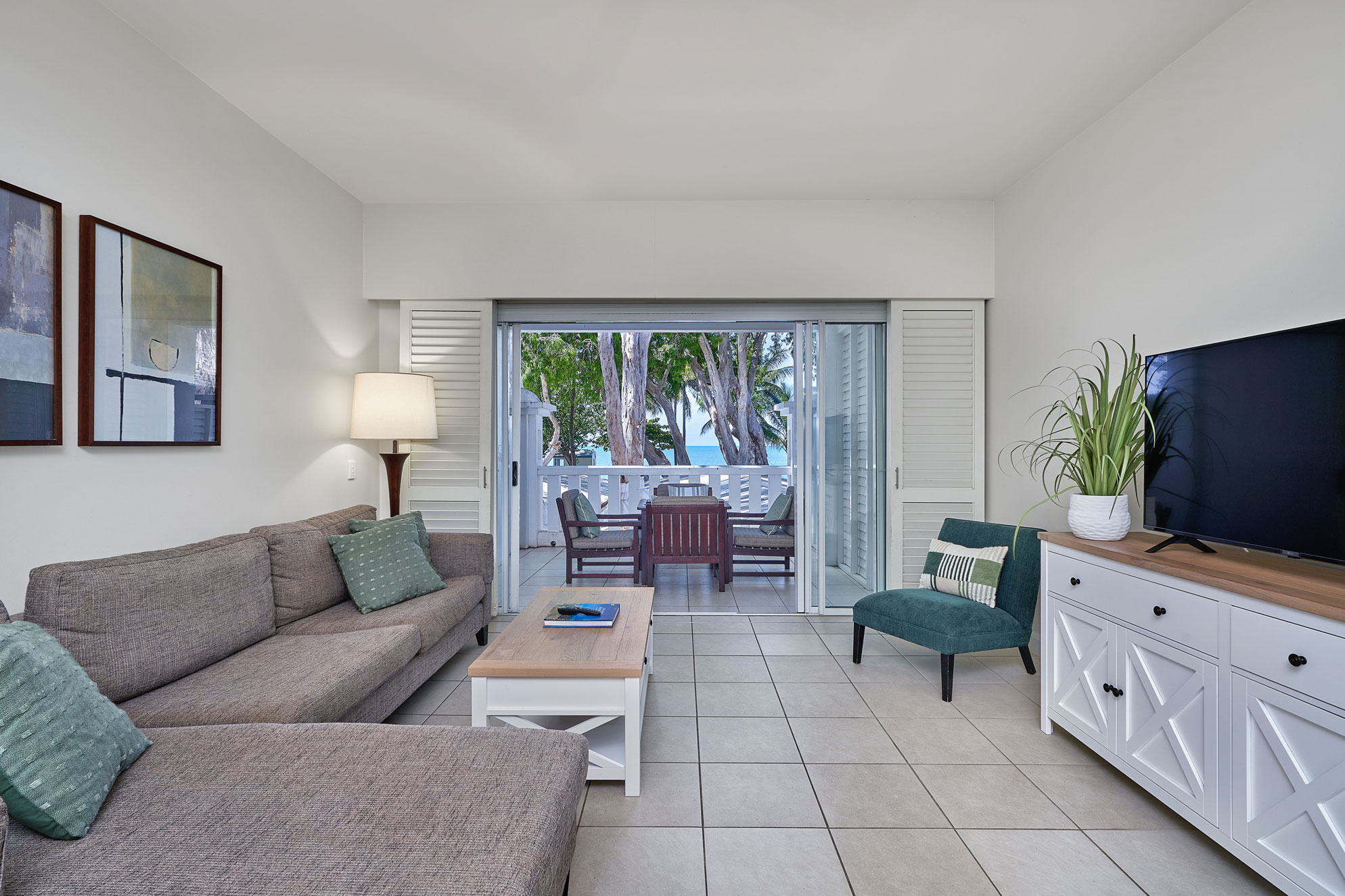 Beach Club 3 Bedroom Oceanview 1221/2