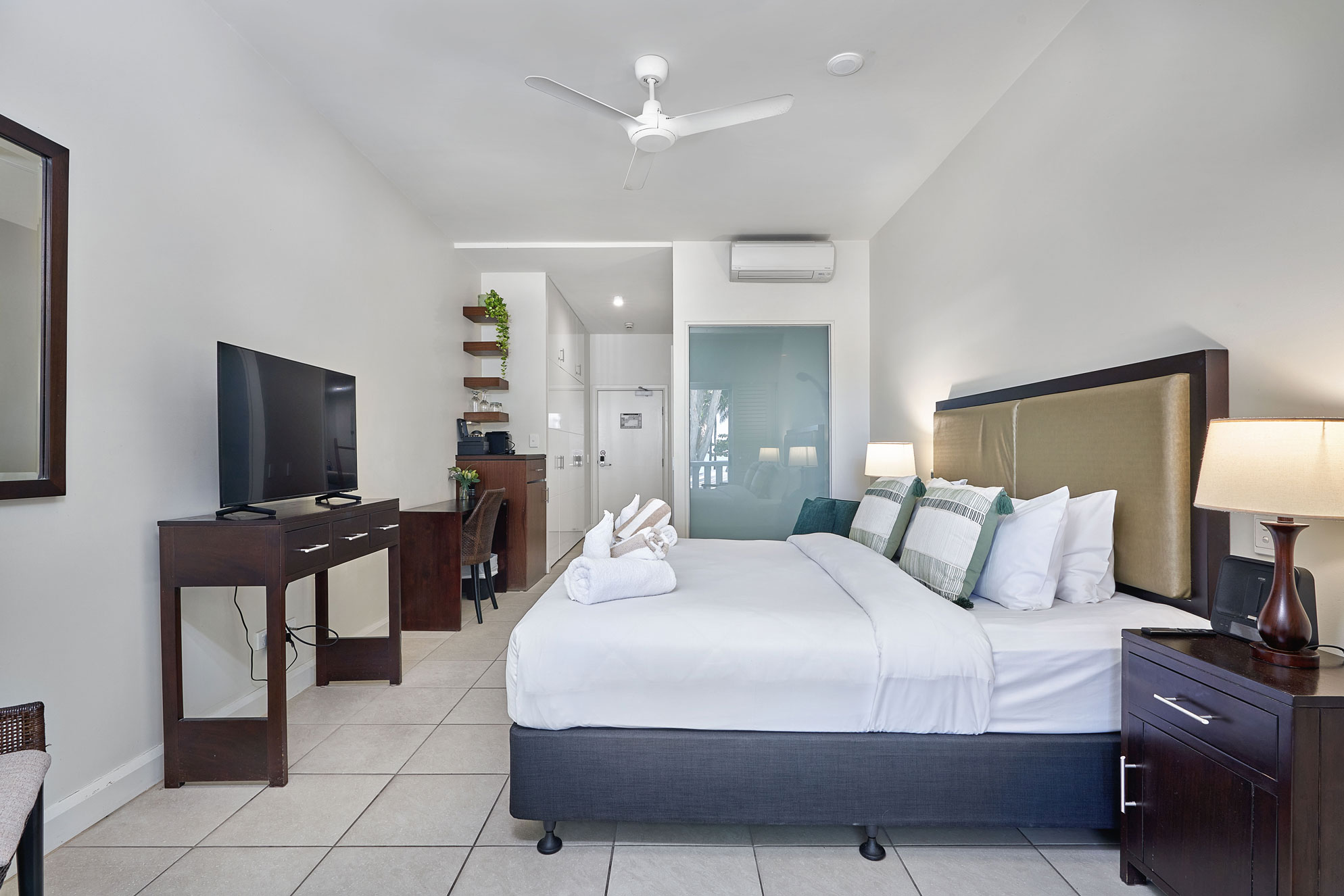 Beach Club 3 Bedroom Oceanview 1221/2