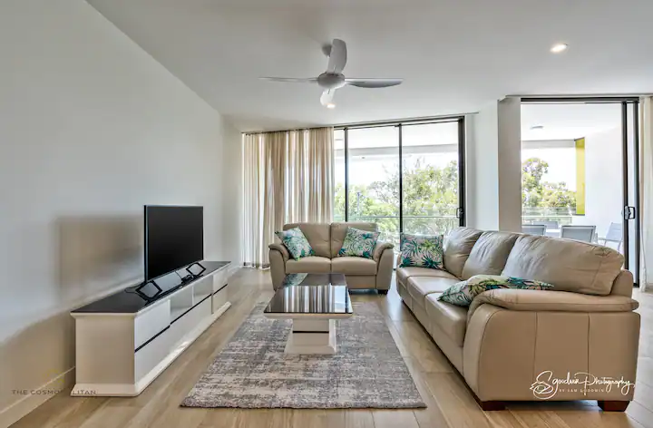 Unit 10307 Riverfront Breeze