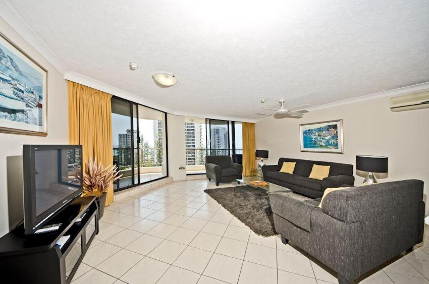 2 Bedroom Ocean View Apartment