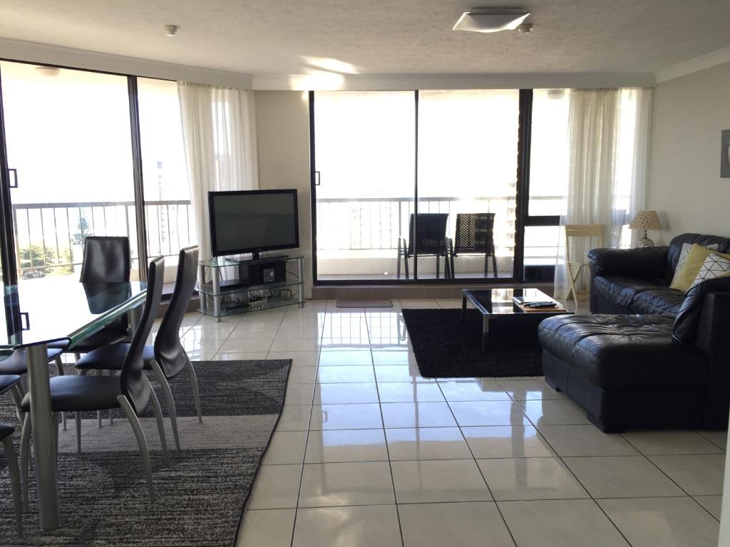 3 Bedroom Ocean View Apartment