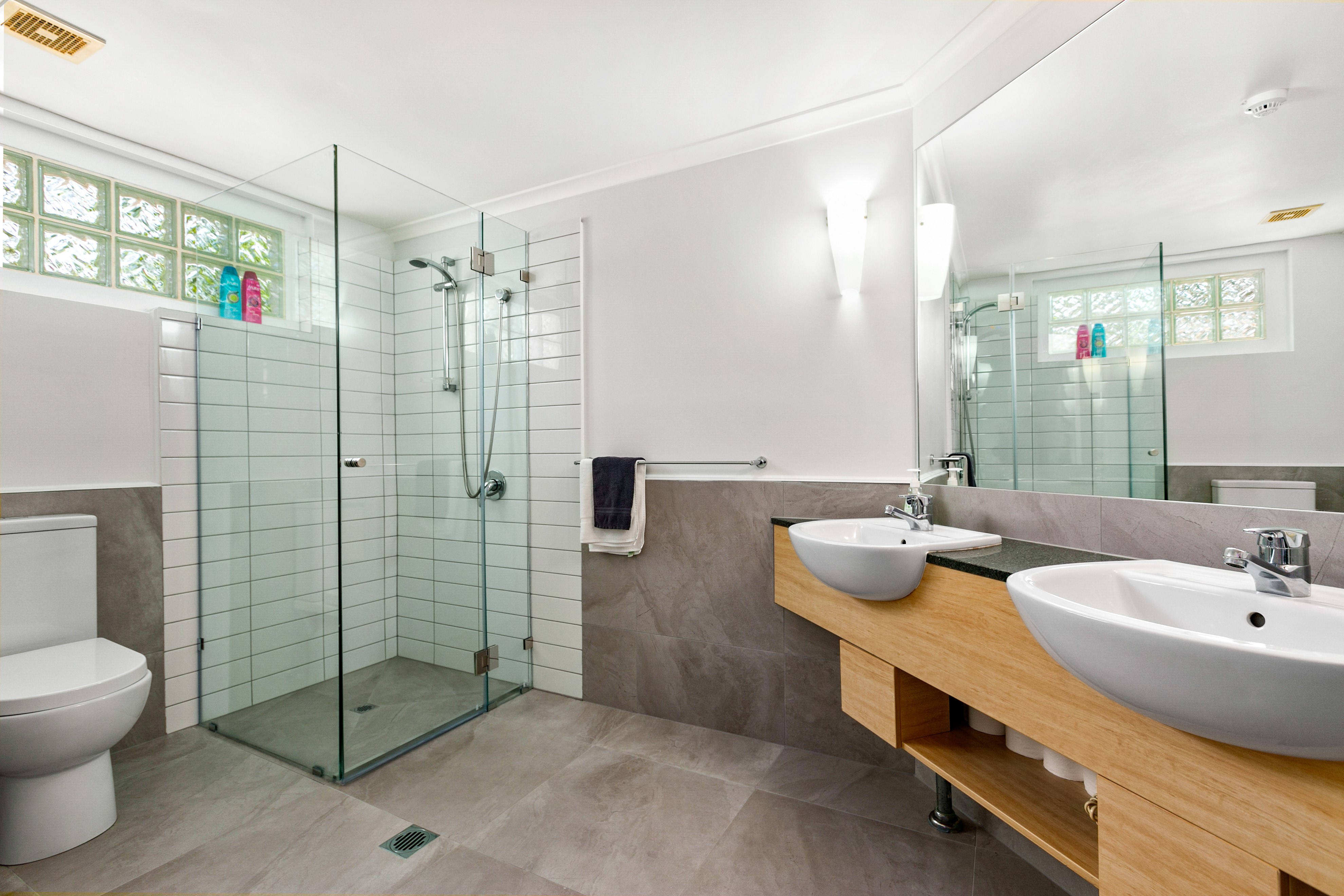 Alassio 1 Bedroom 207/1
