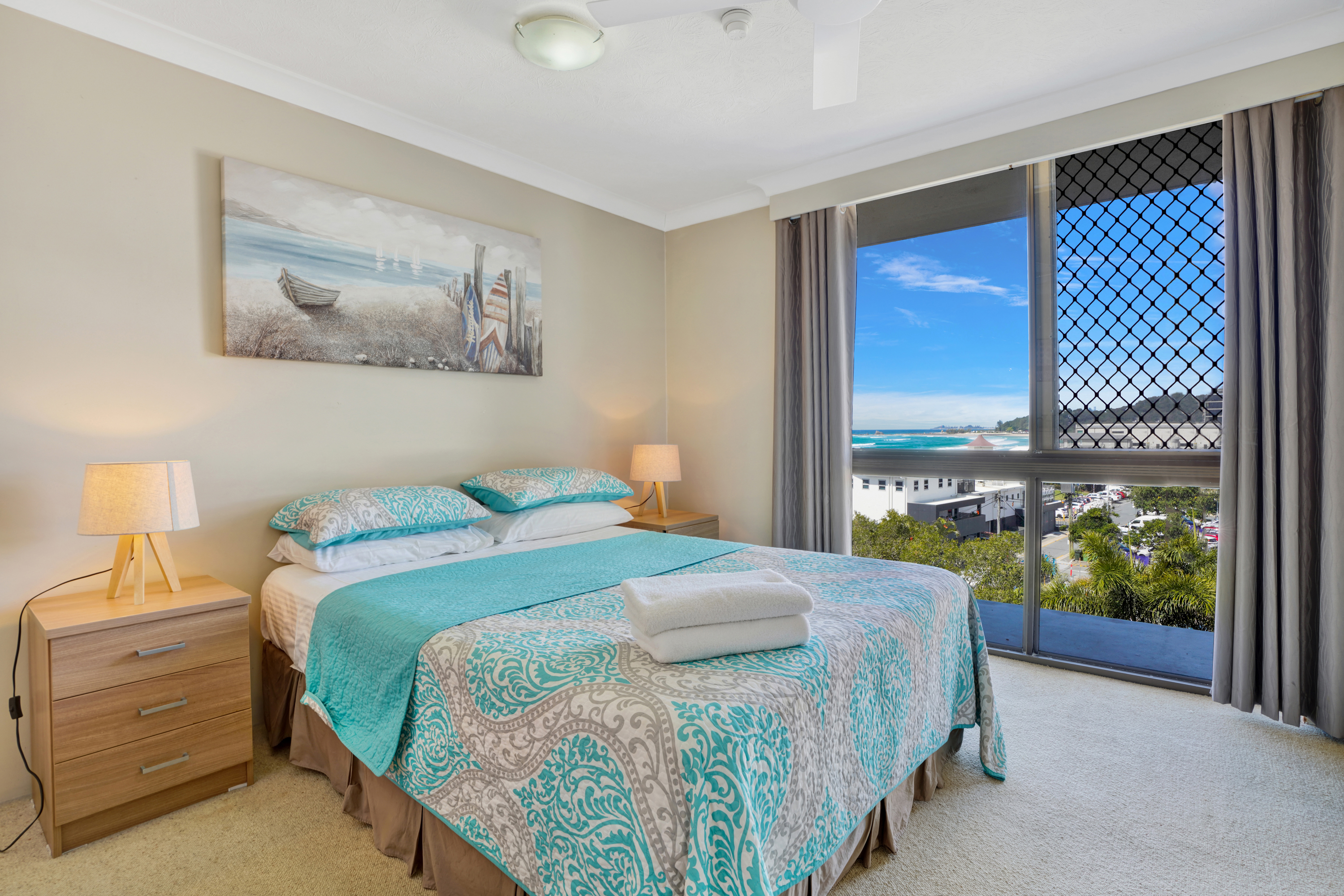 2 Bedroom Ocean View Apartment