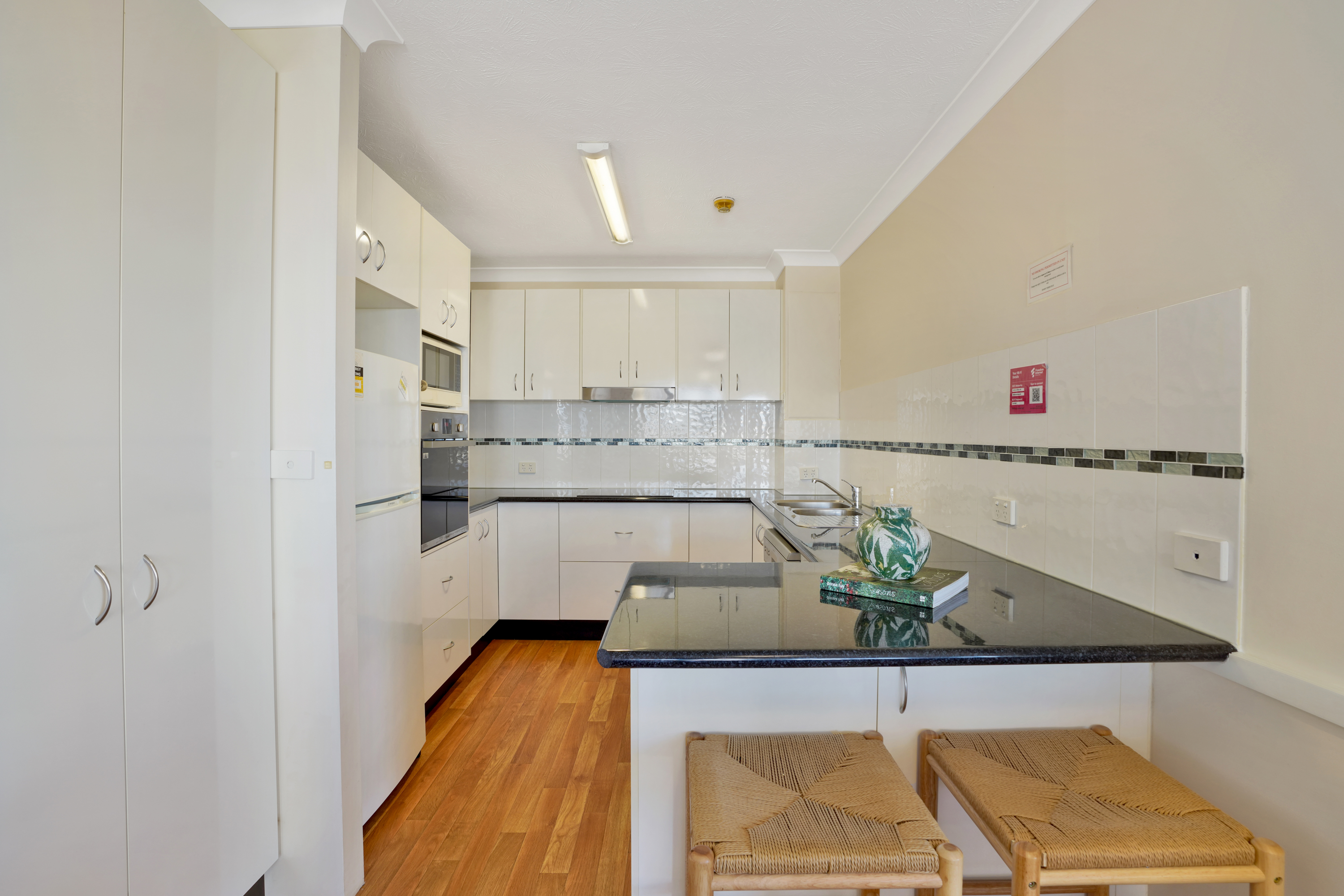 2 Bedroom Ocean View Apartment