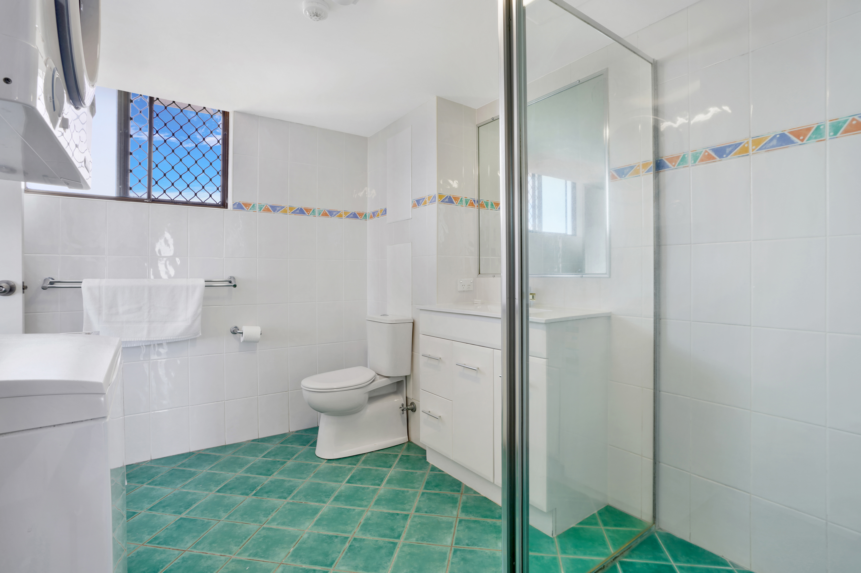 2 Bedroom Ocean View Apartment