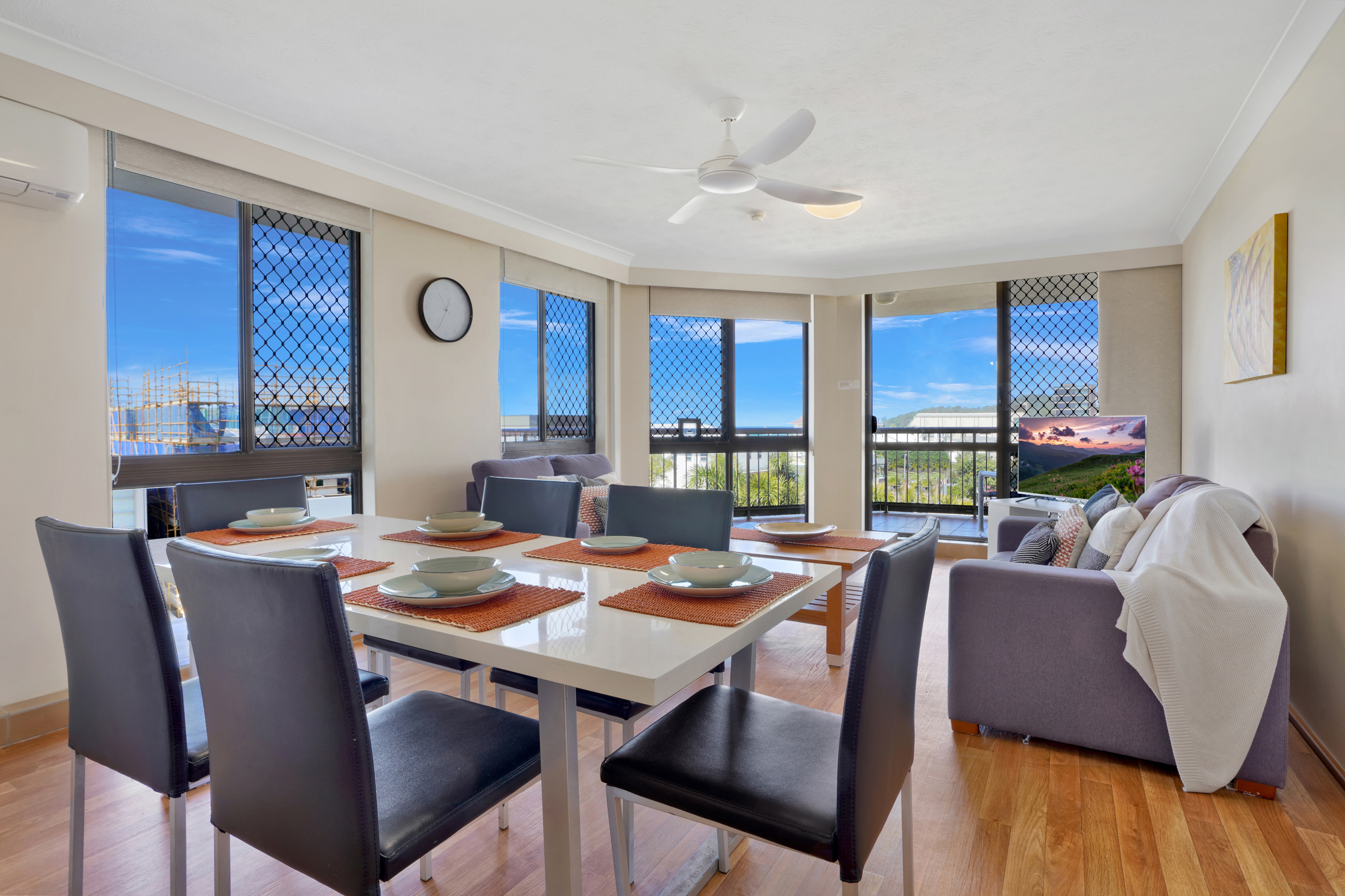 2 Bedroom Ocean View Apartment