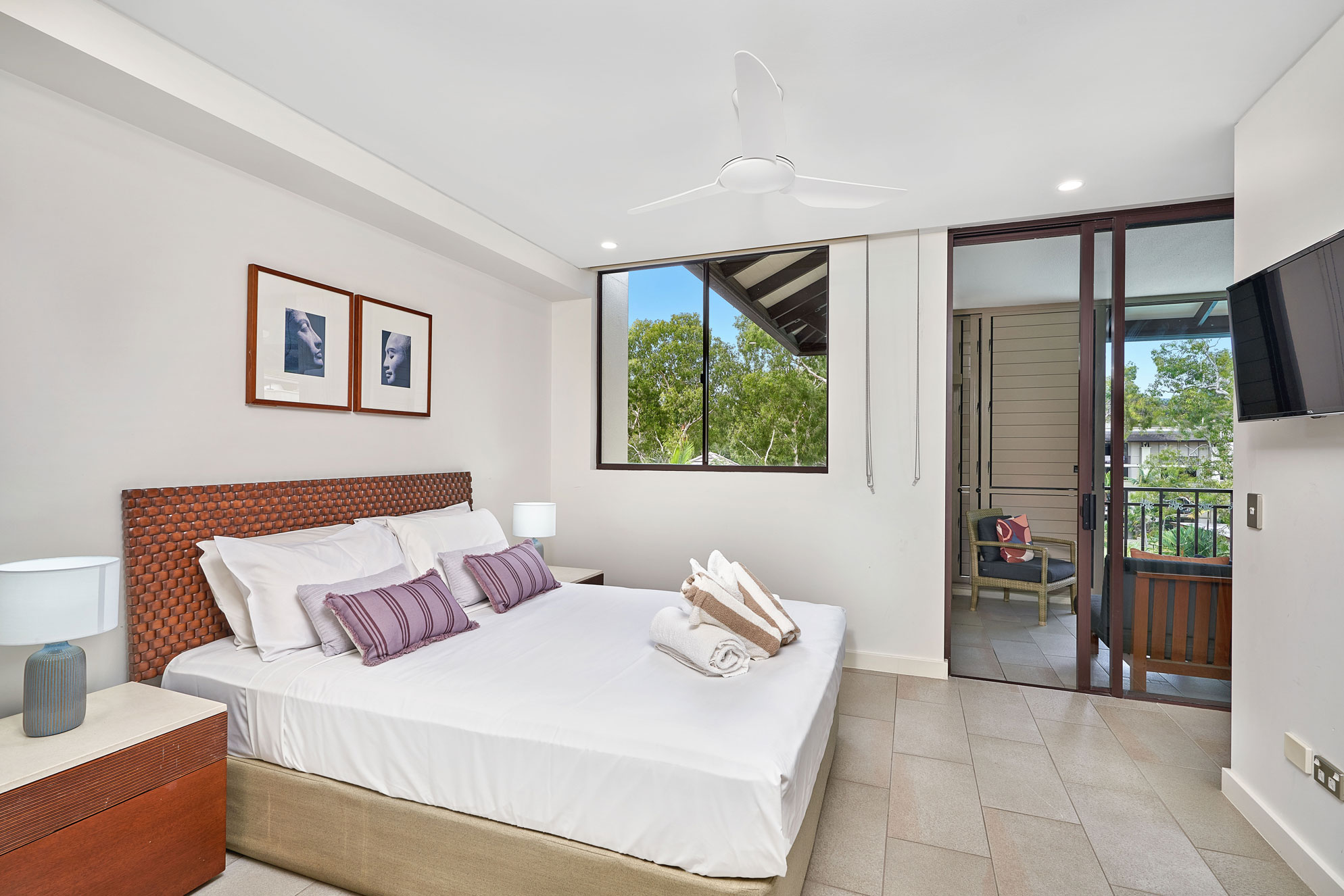Temple 2 Bedroom with Rooftop Terrace 407