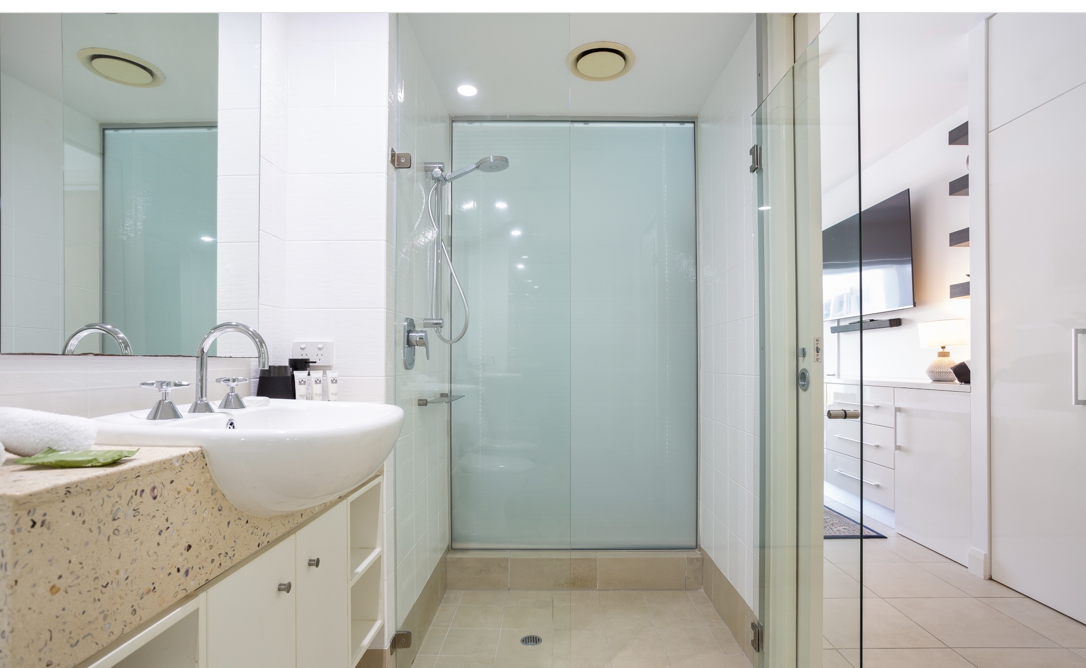 Luxury Beach Club 2 Bedroom 4121/2