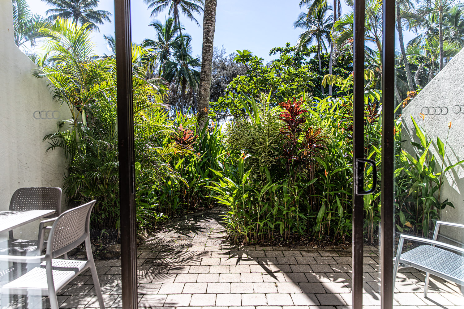 1 Bedroom Beachfront Apartment