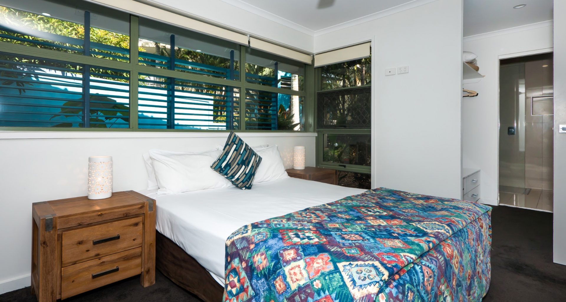 Diamond Beach 2 Bedroom Pool Side