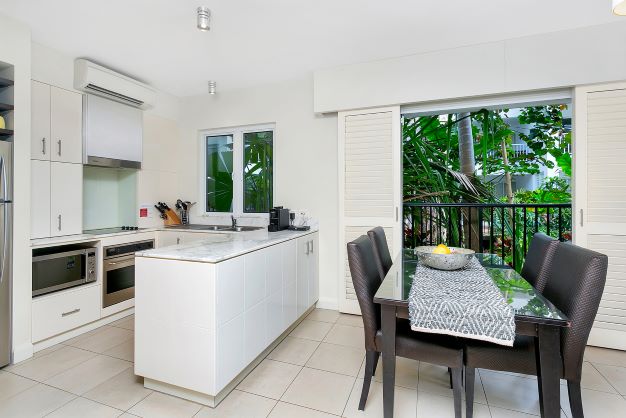 Beach Club 1 Bedroom Lagoon Apartment 4112