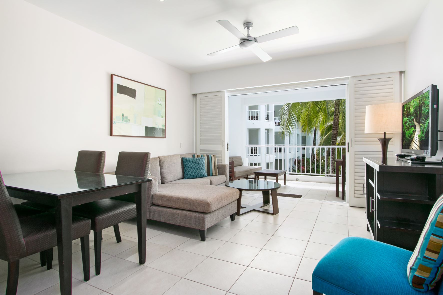 Beach Club 2 Bedroom Apartment 3221/2