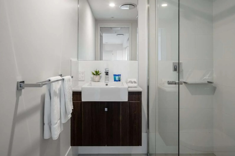 2 Bedroom Studio Apartment