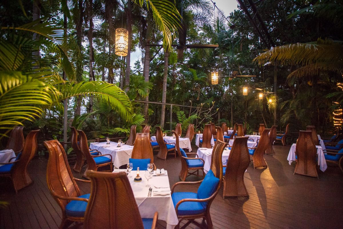 DINING OPTIONS