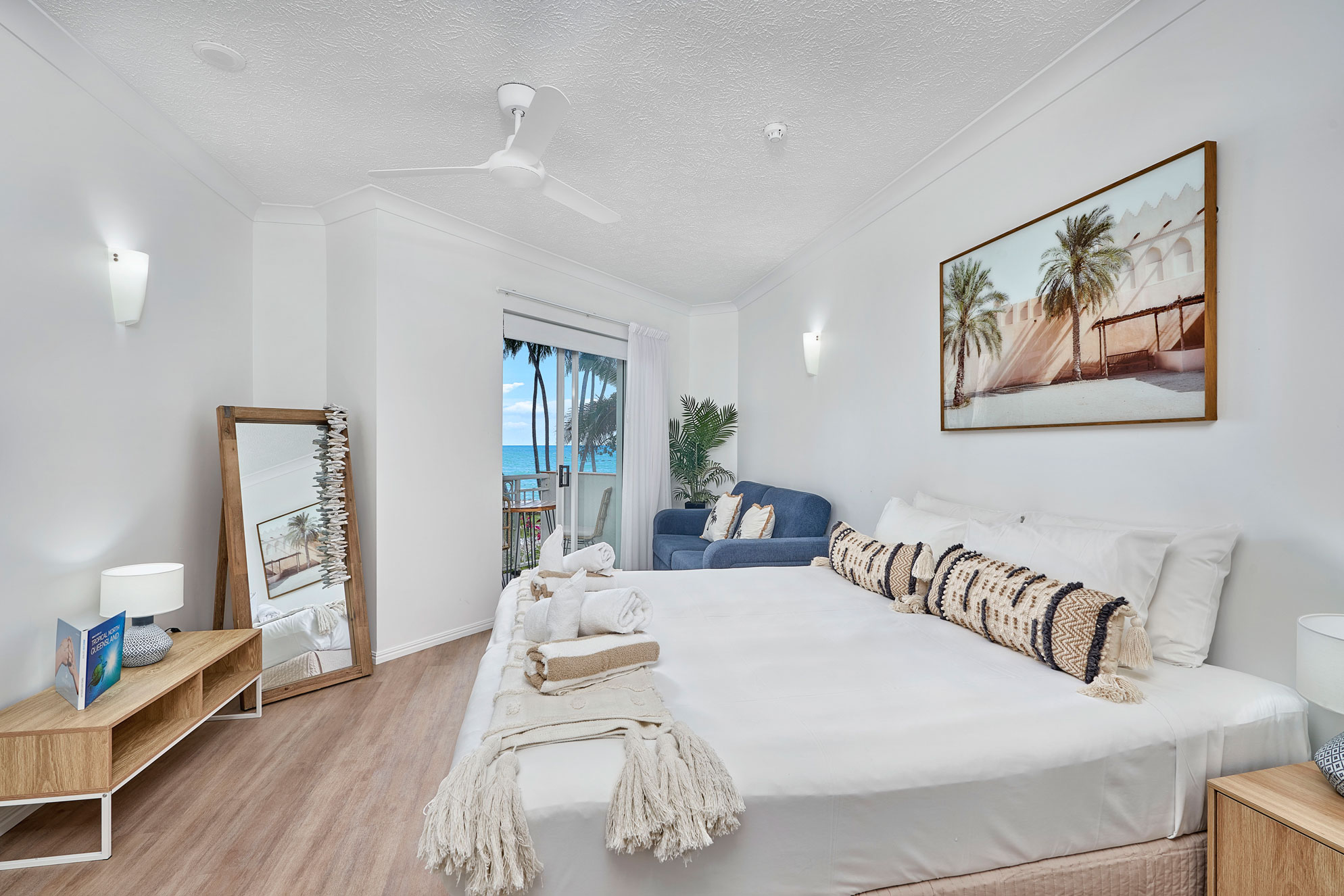 Alassio 2 Bedroom Beachfront 202