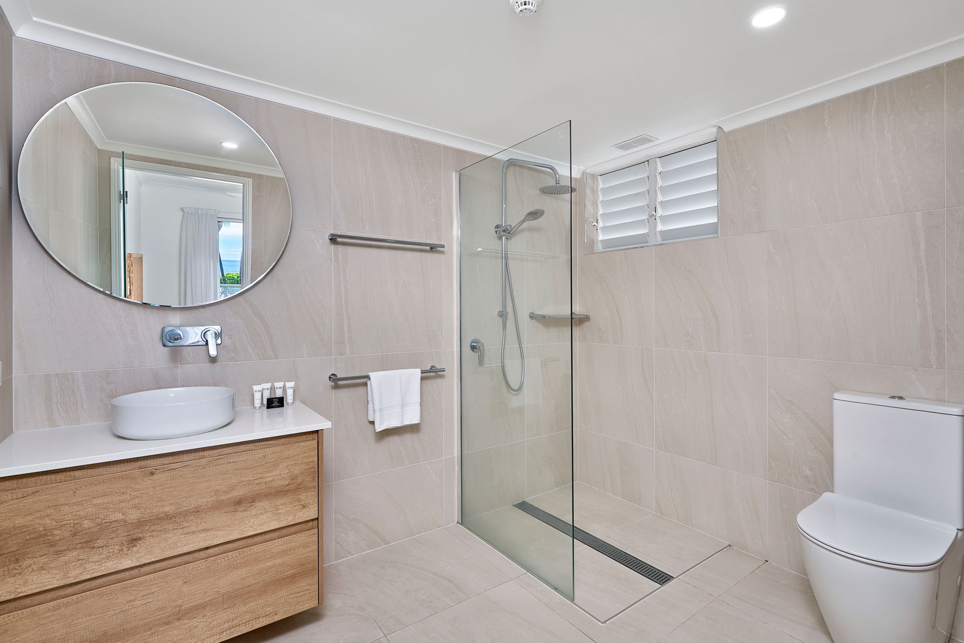 Alassio 2 Bedroom Beachfront 202
