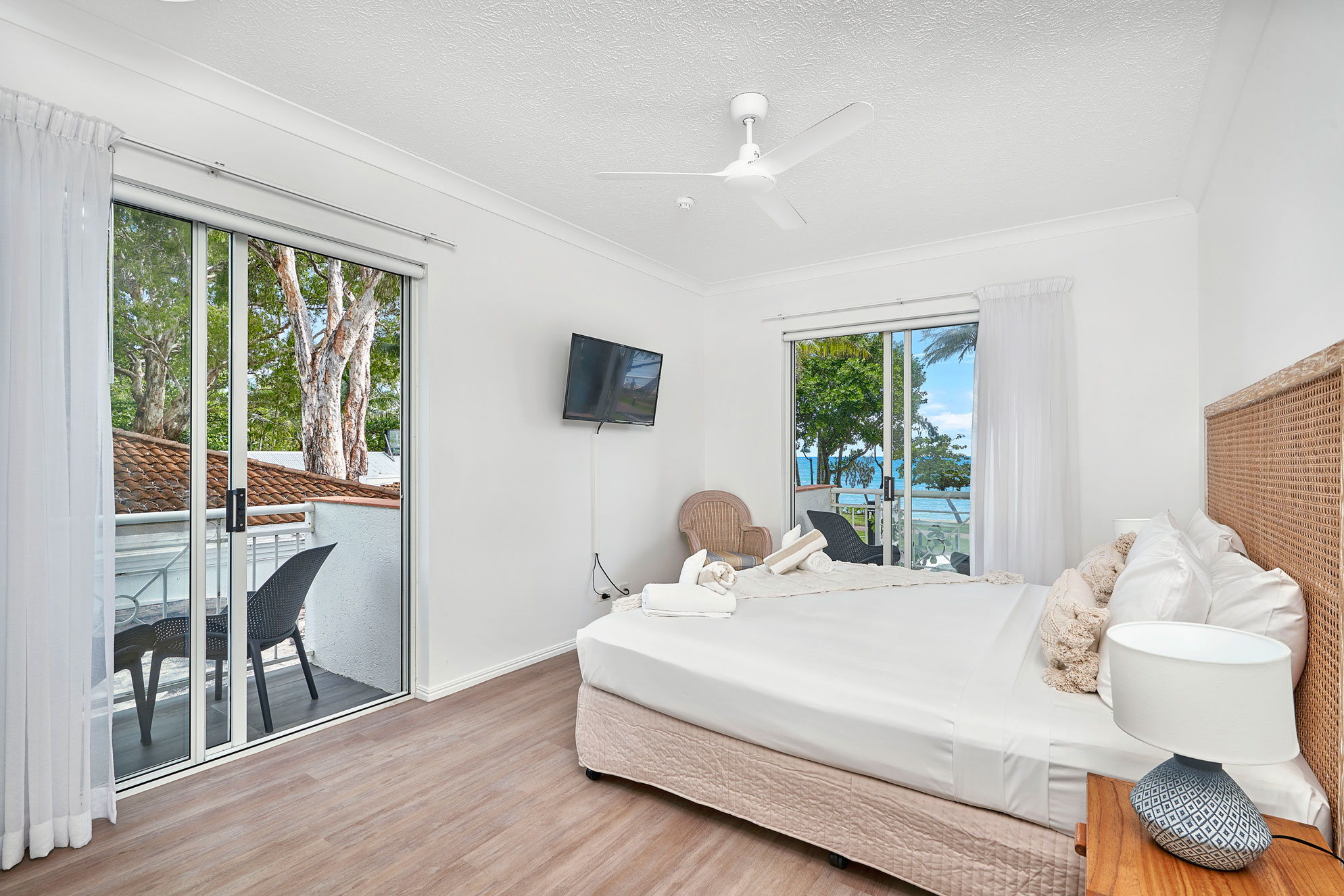 Alassio 2 Bedroom Beachfront 202