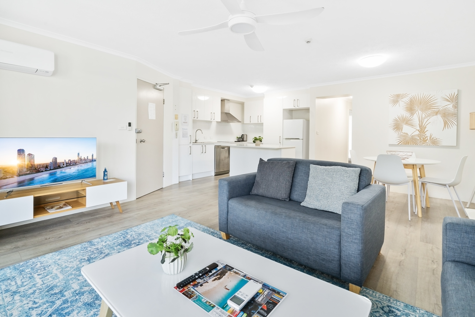 2 Bedroom Deluxe Apartment