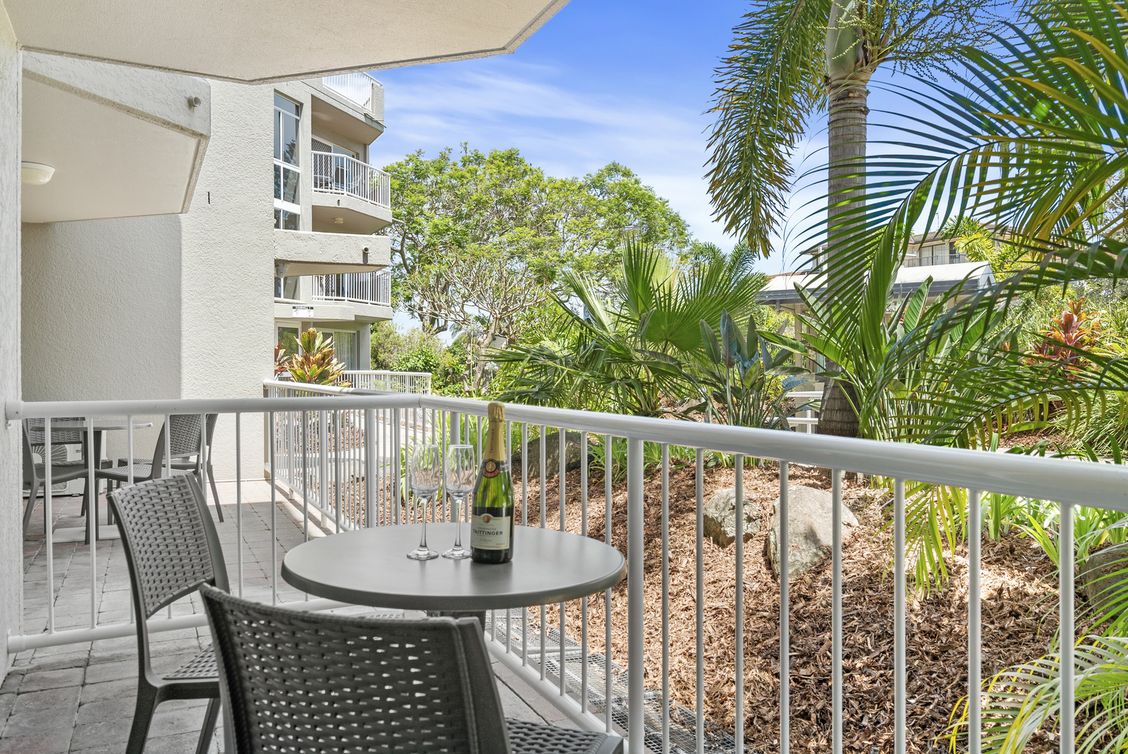2 Bedroom Deluxe Apartment
