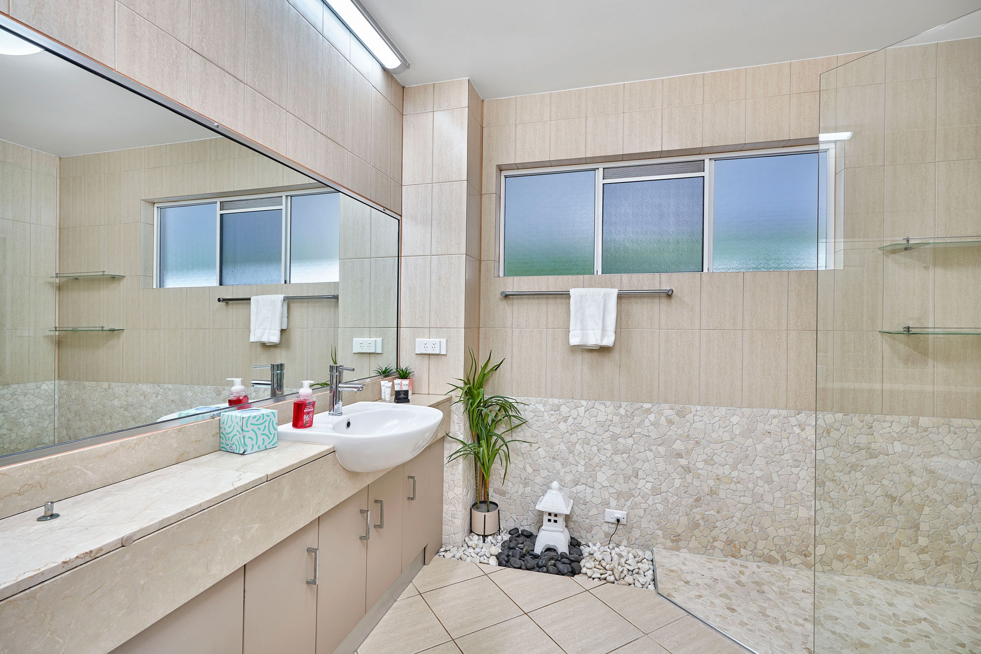 Coral Coast Resort Top Floor 3 Bedroom Apartment 242
