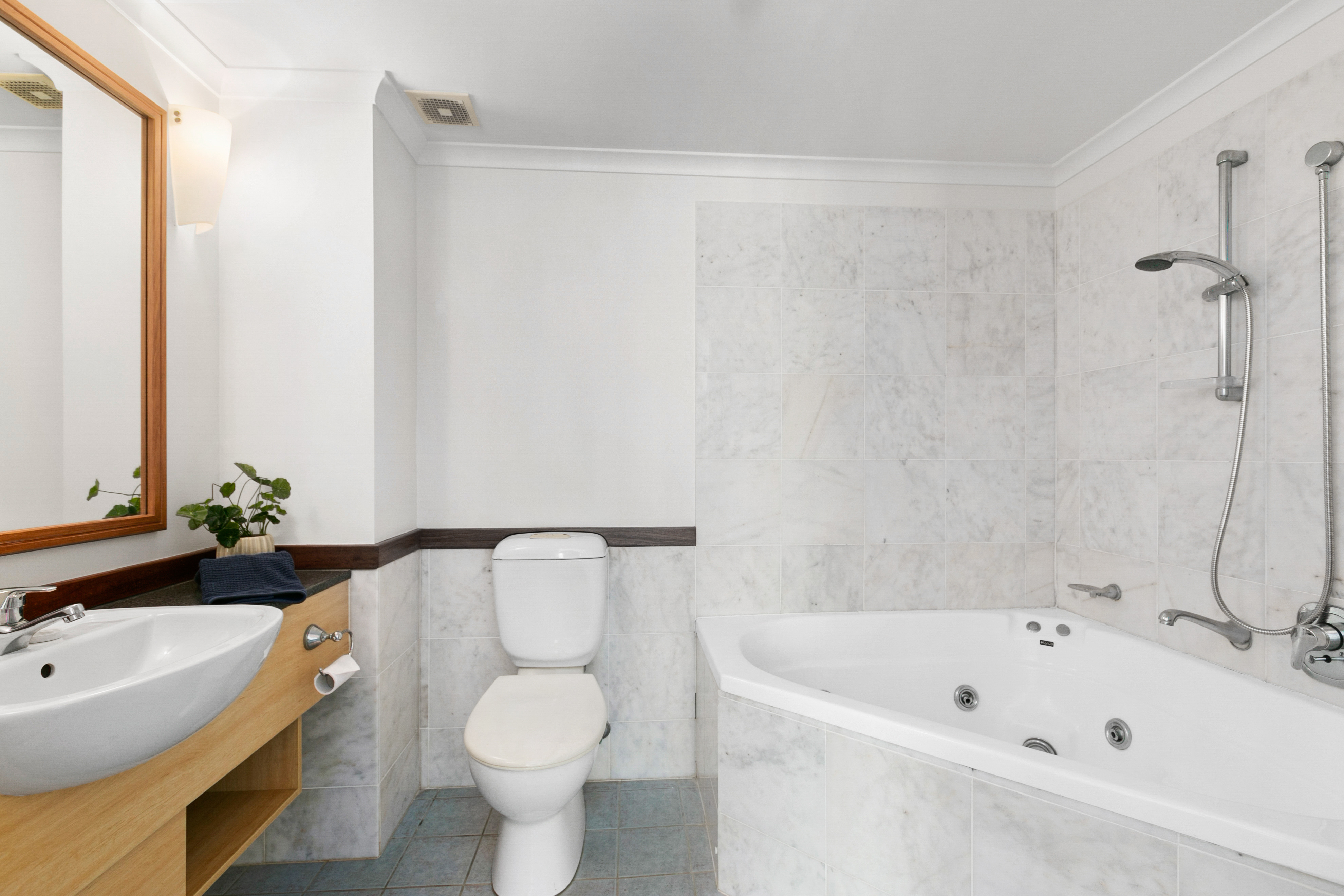 Alassio 3 Bedroom 208
