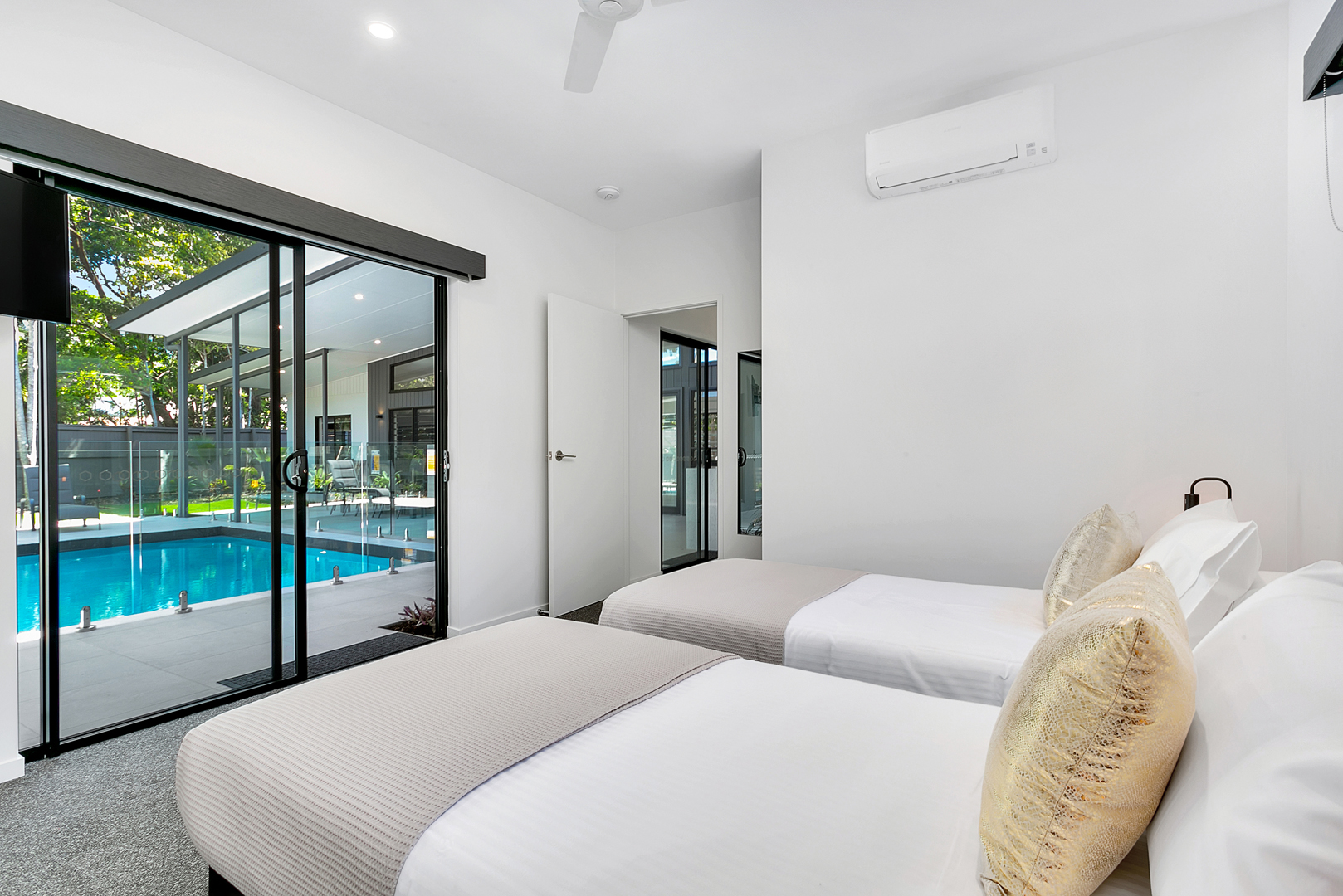 Villa Tiino @ Clifton Beach 