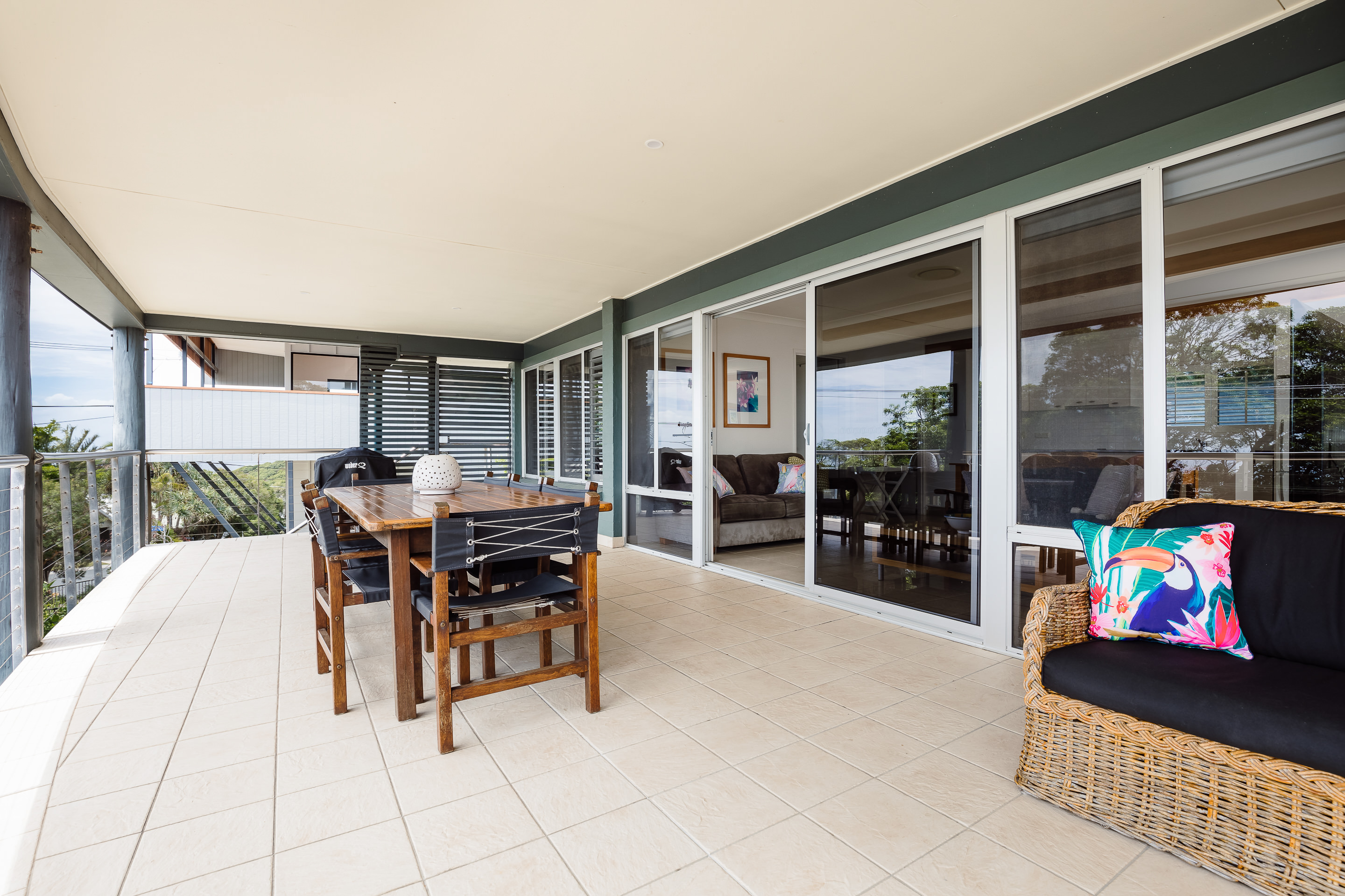 Seychelles Upstairs