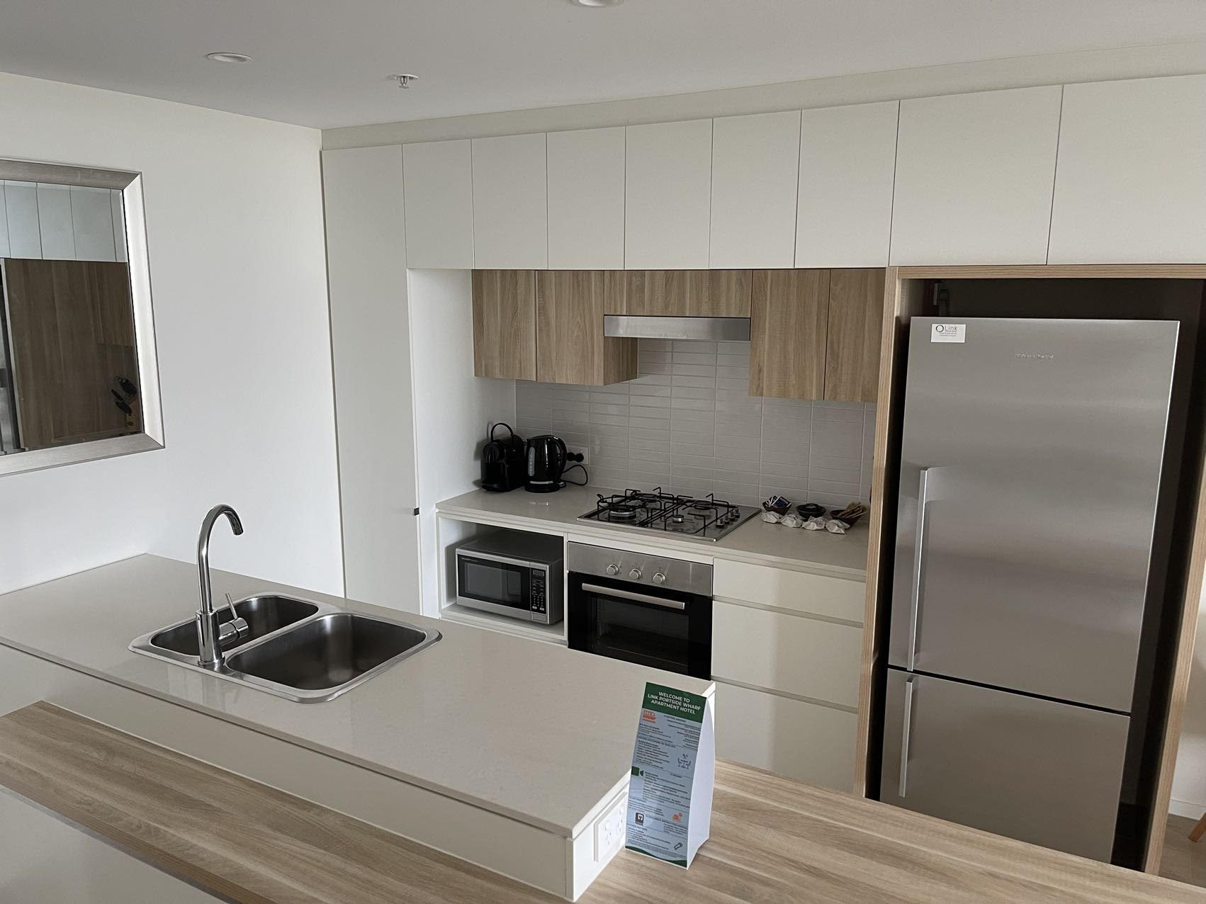 Two Bedroom Two Bathroom Apartment - River View with Balcony