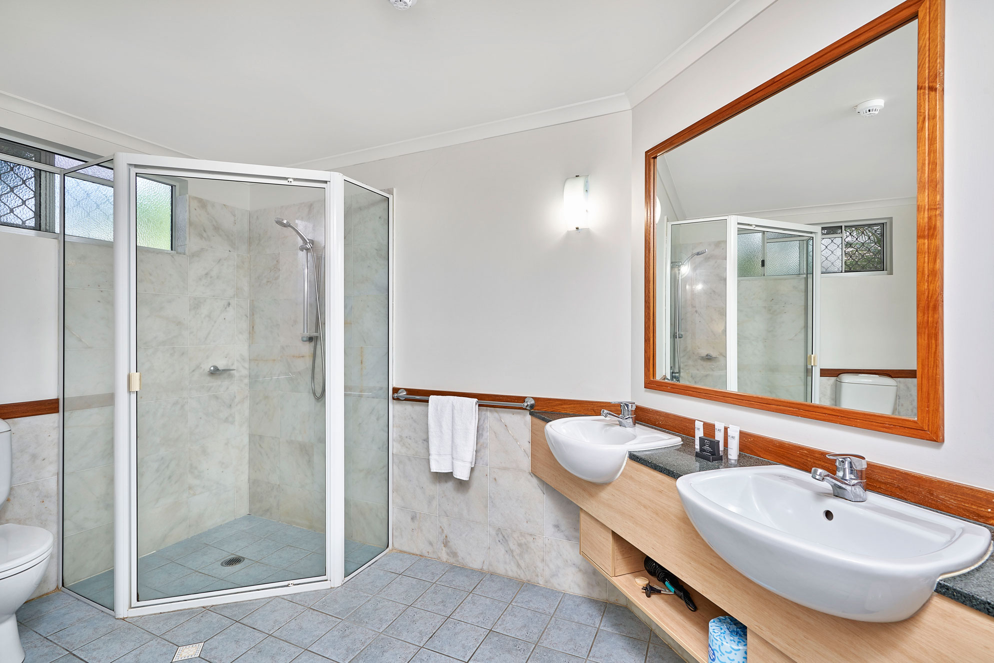 Alassio 1 Bedroom Pool Access 104/1