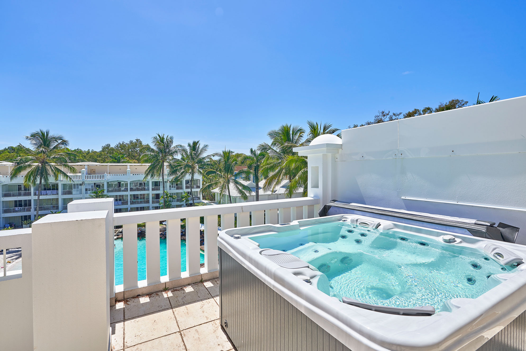 Beach Club 2 Bedroom with Rooftop Terrace 3131/2 