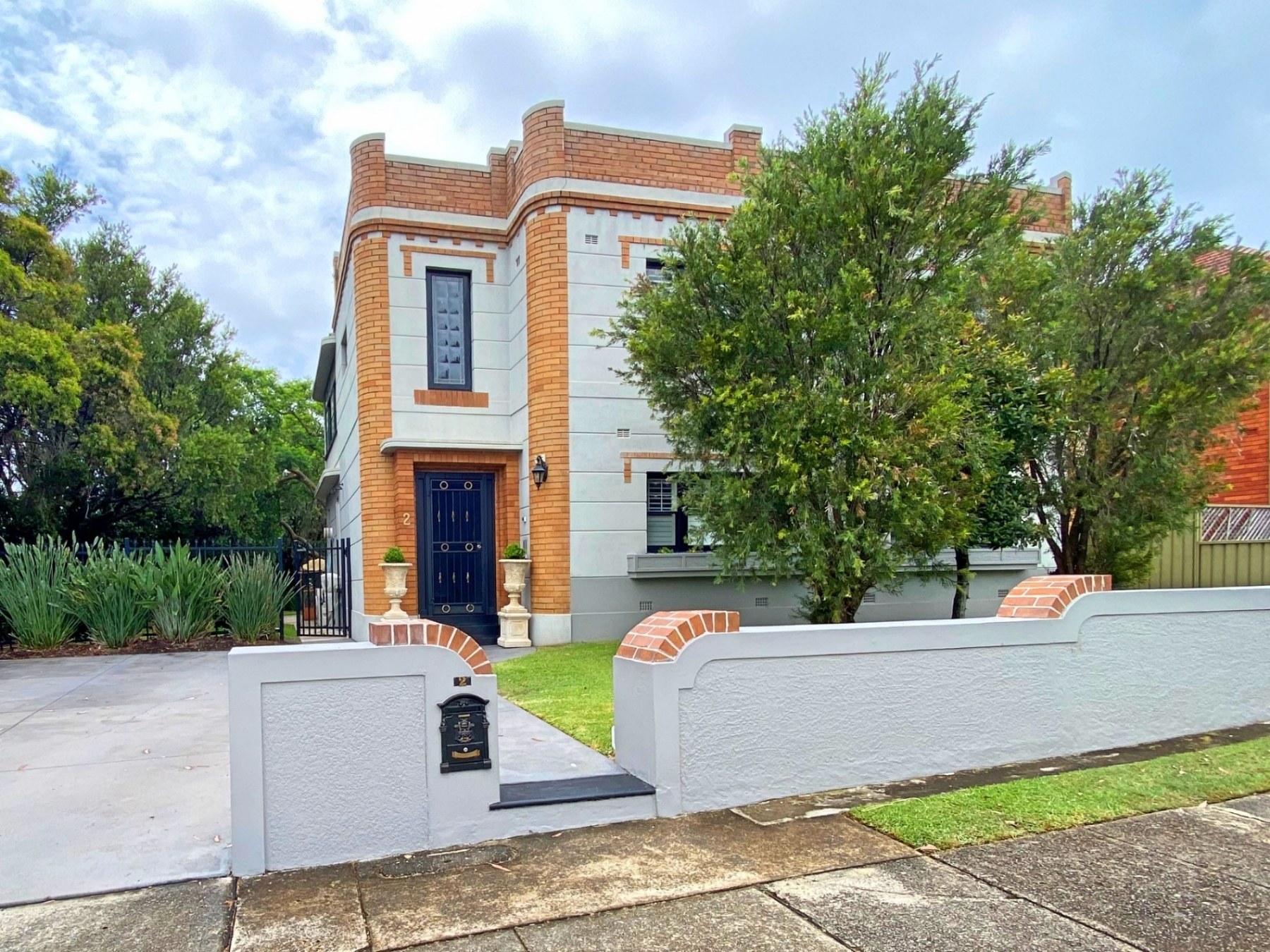 Studio 2/2 Swan St