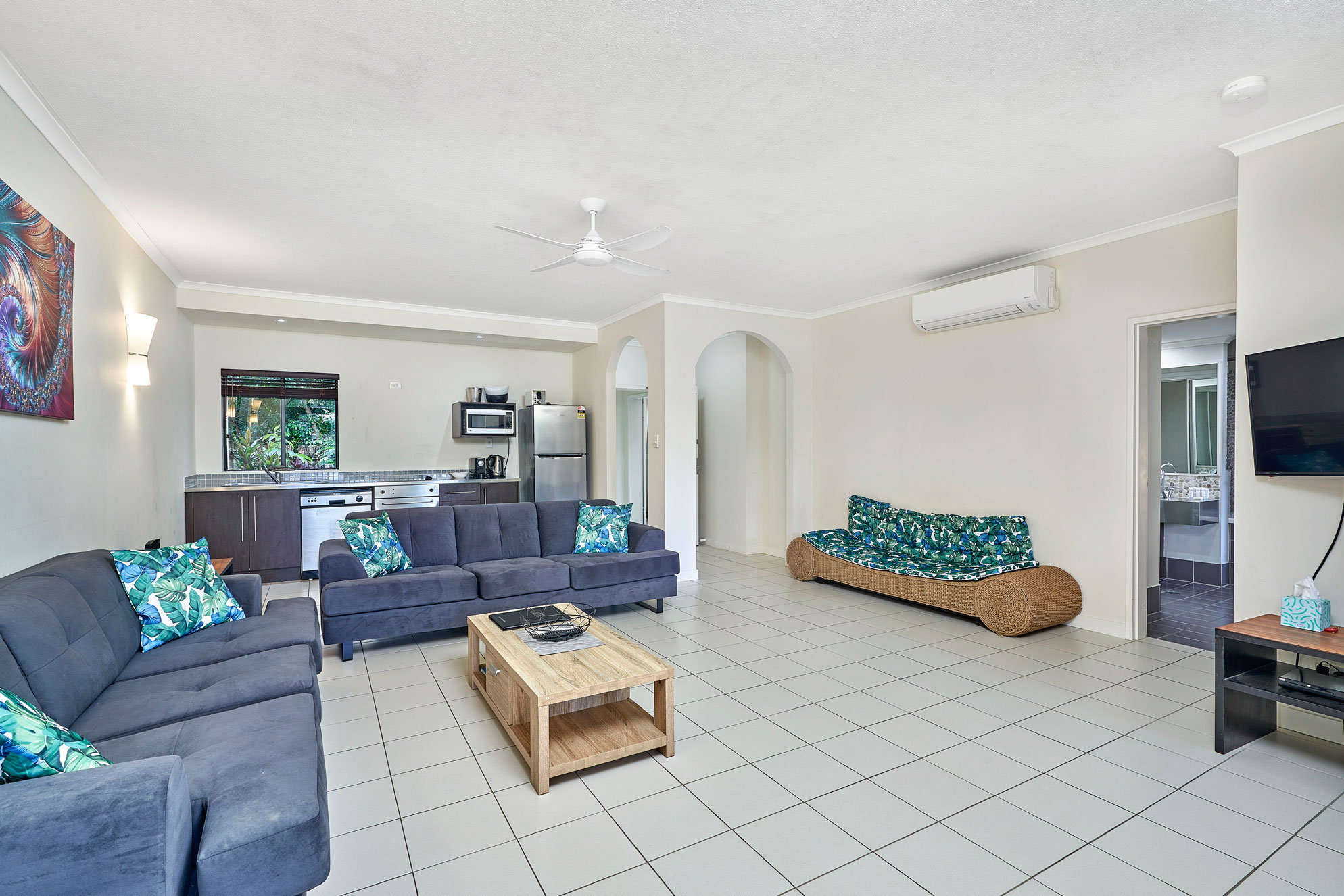 Mango Resort 1 Bedroom with Direct Pool Access 26A