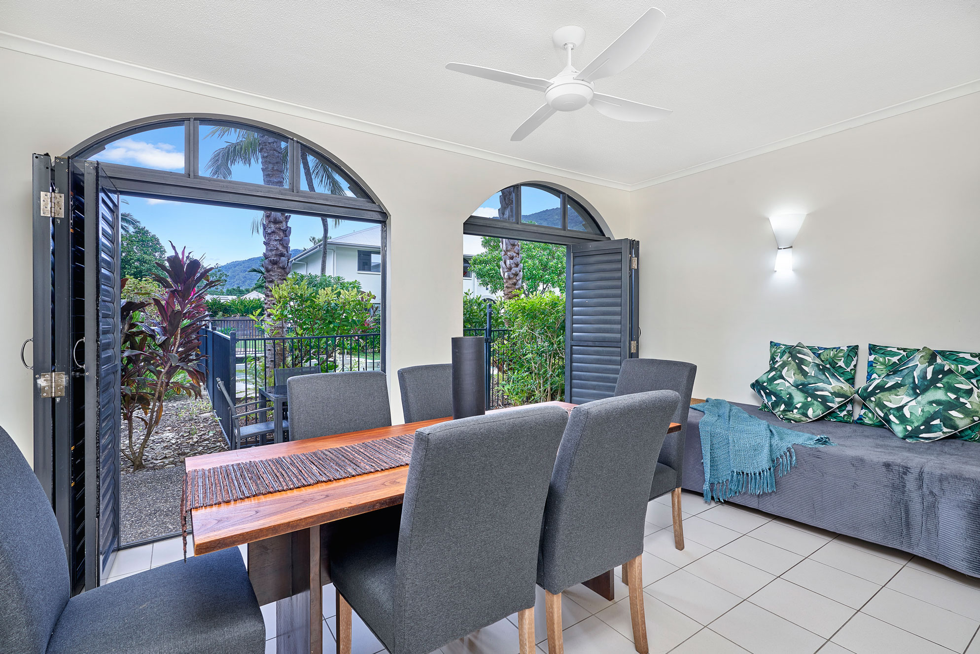 Mango Resort 1 Bedroom with Direct Pool Access 26A