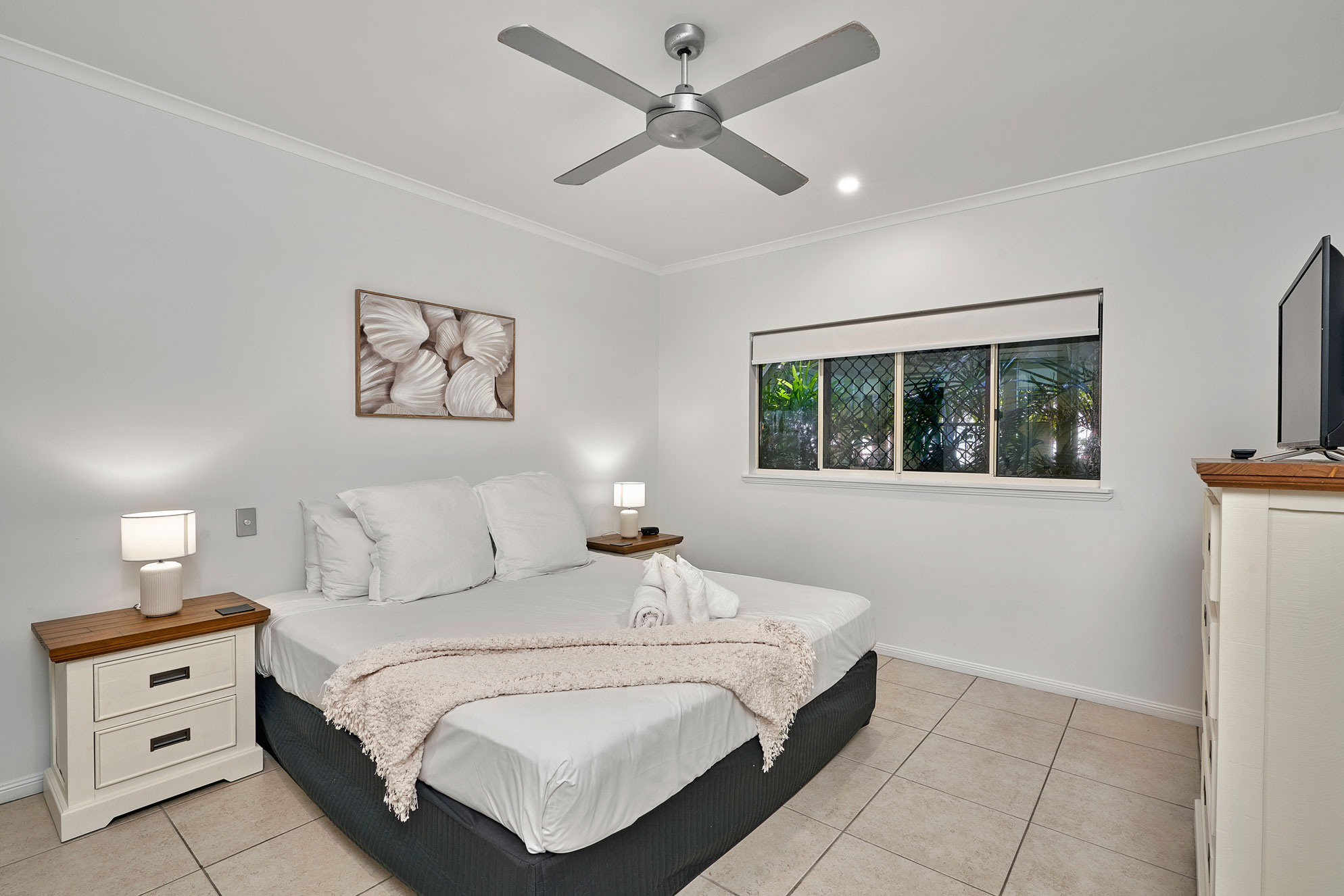 Arlington 3 Bedroom Beachfront #6 Clifton Beach