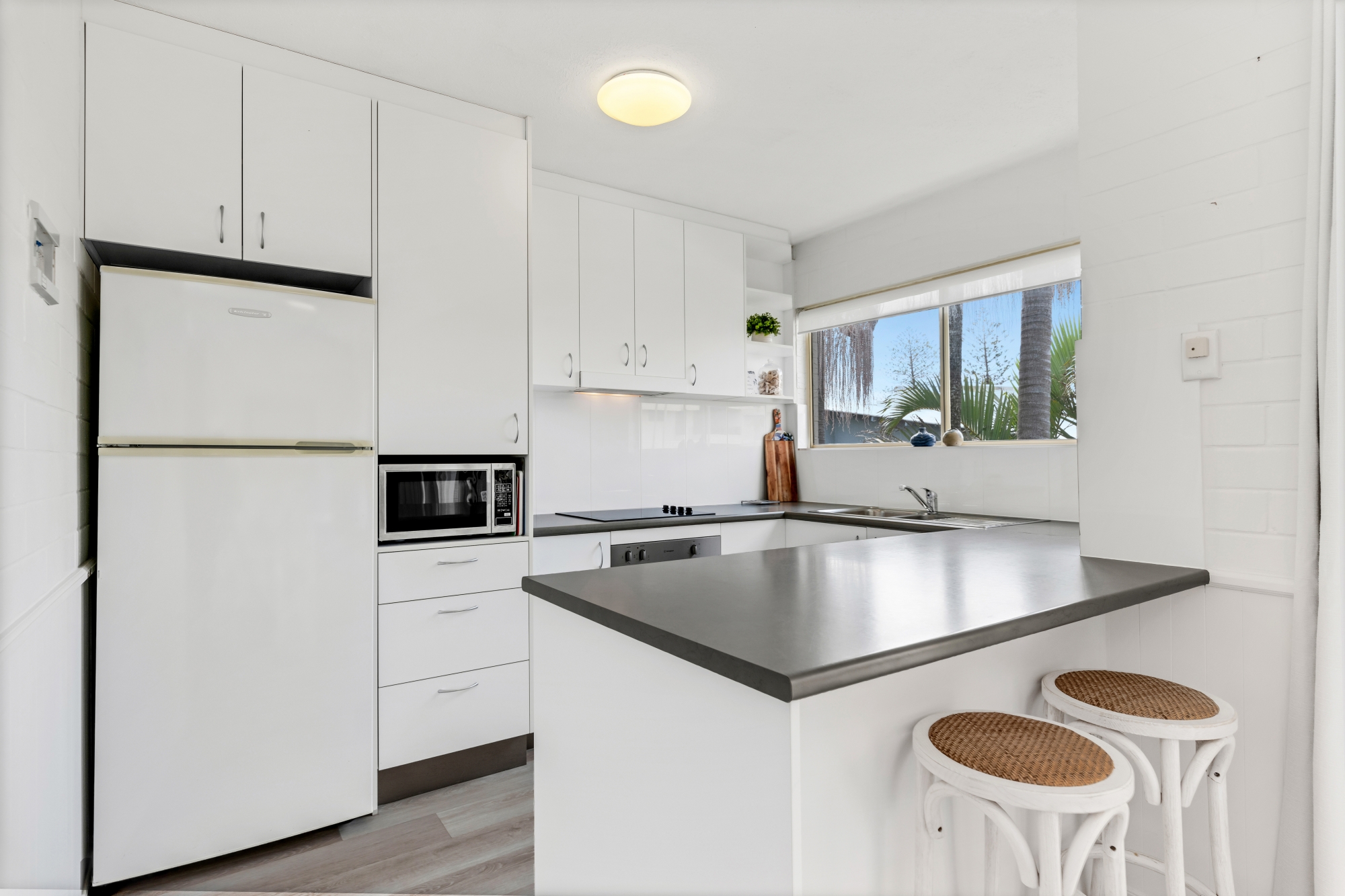1 Bedroom Apartment with Ocean View