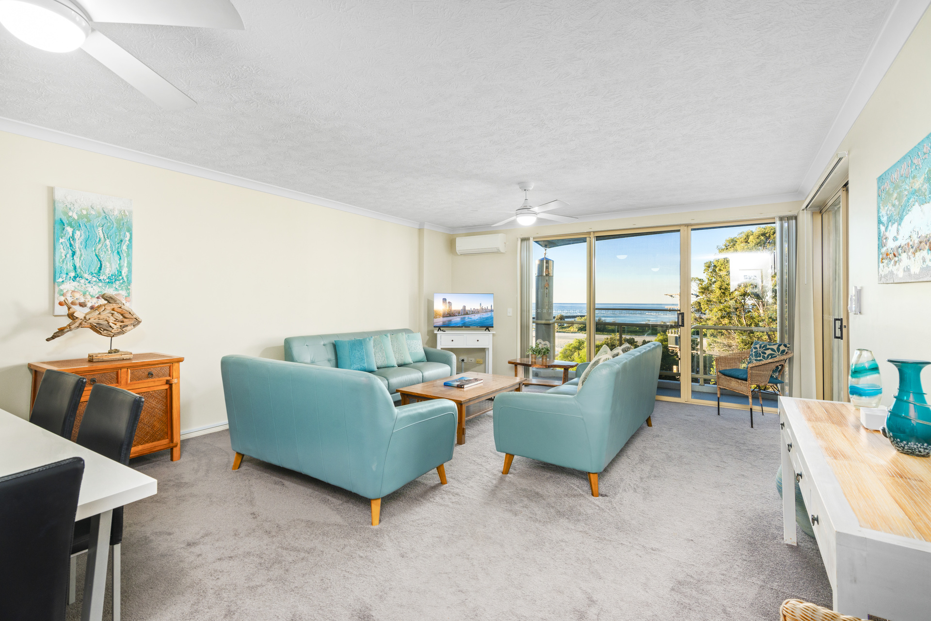 3 Bedroom 2 Bathroom Executive Apartment