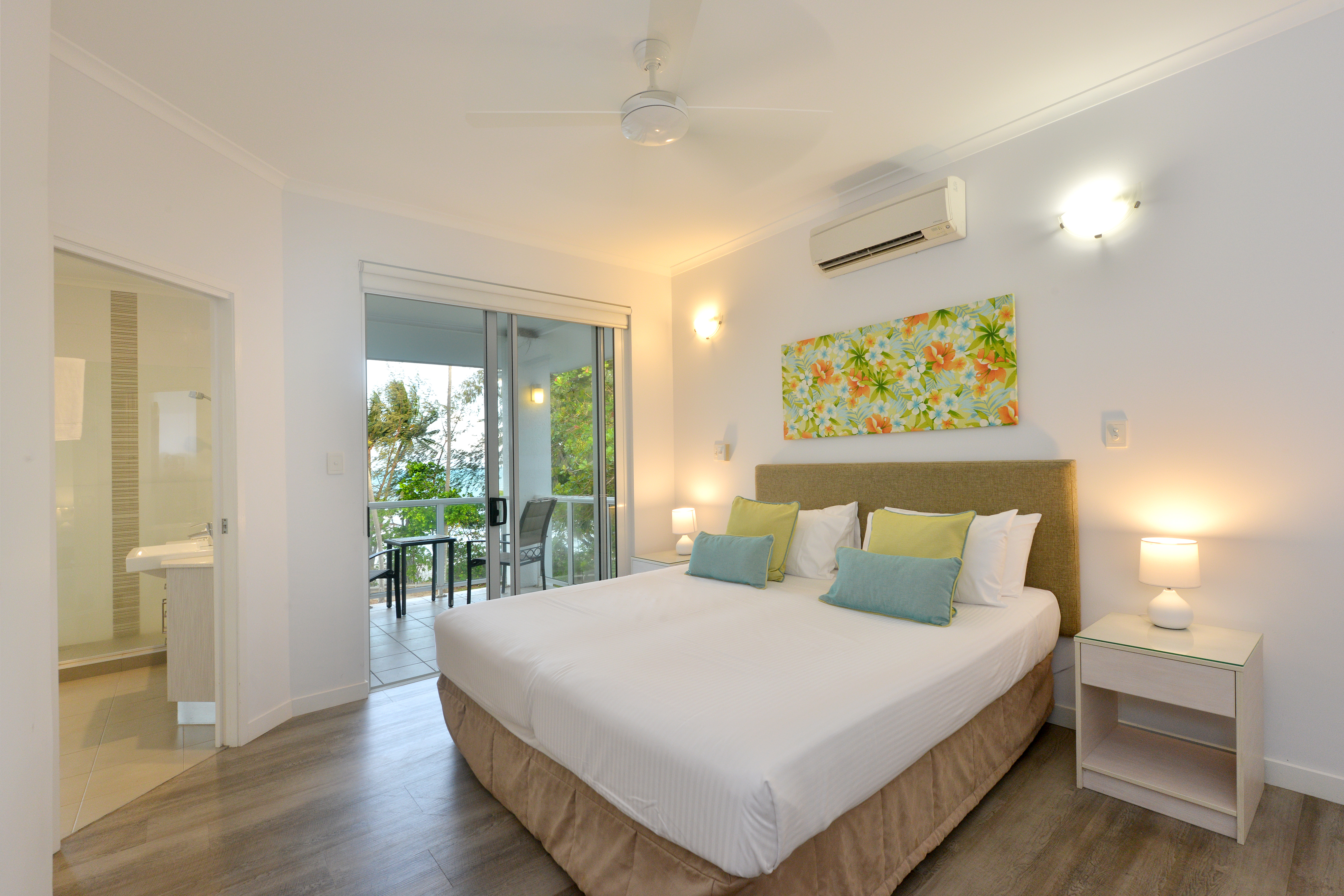 3 Bedroom LUXE Ocean View Apartment