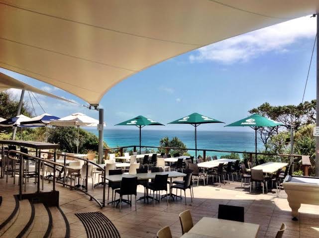 Stradbroke Island Beach Hotel Bistro 